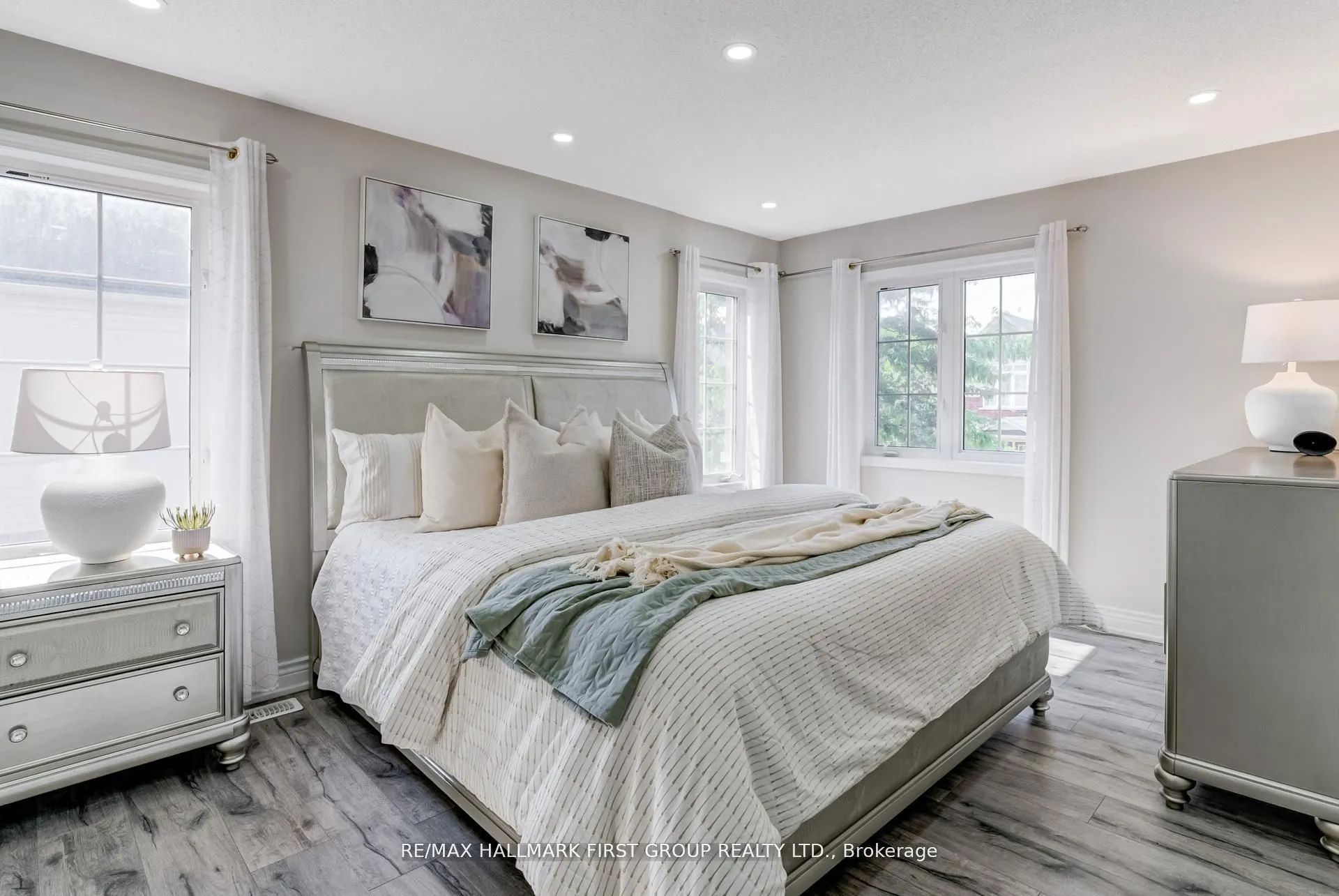 35 Elliottglen Drive