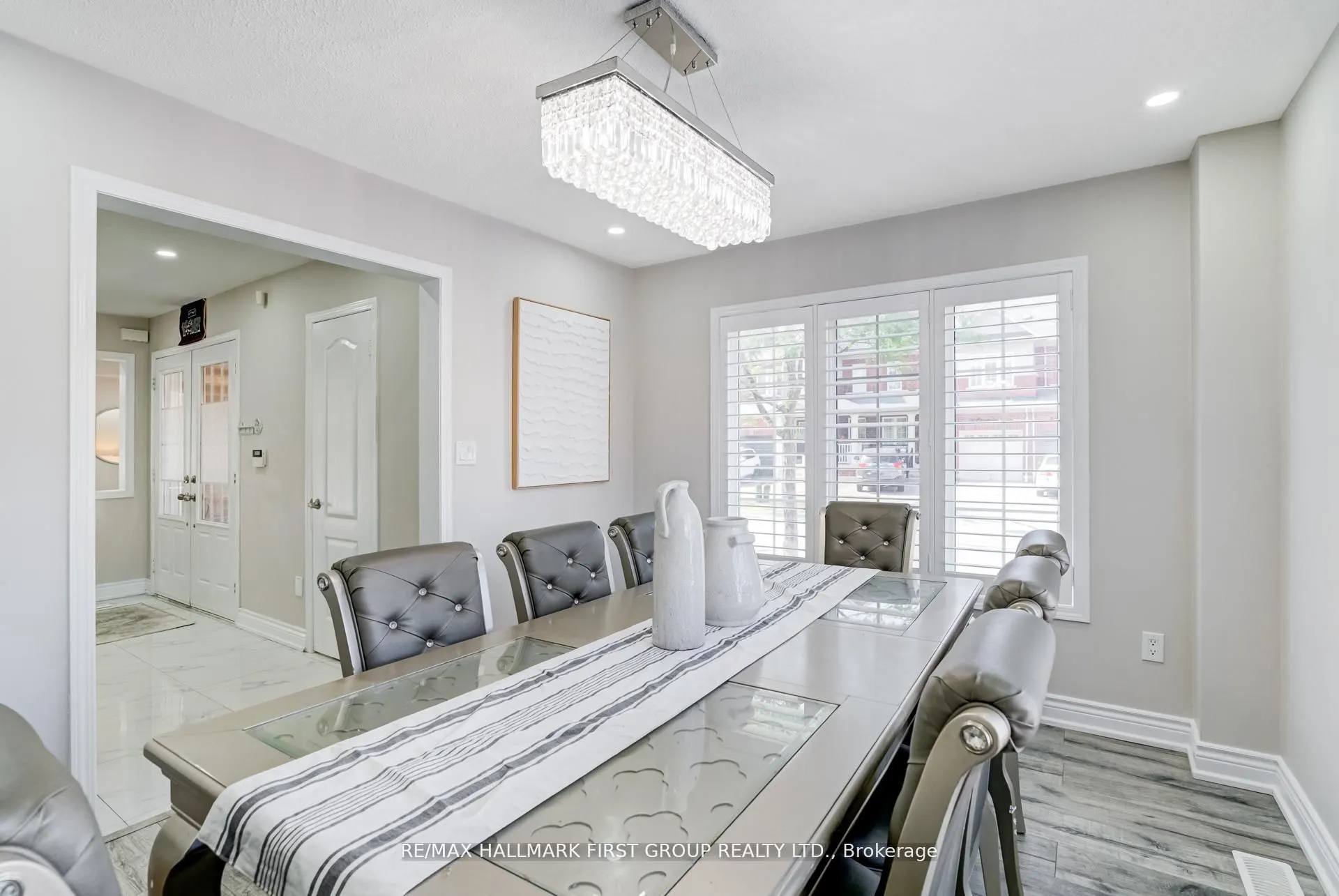 35 Elliottglen Drive
