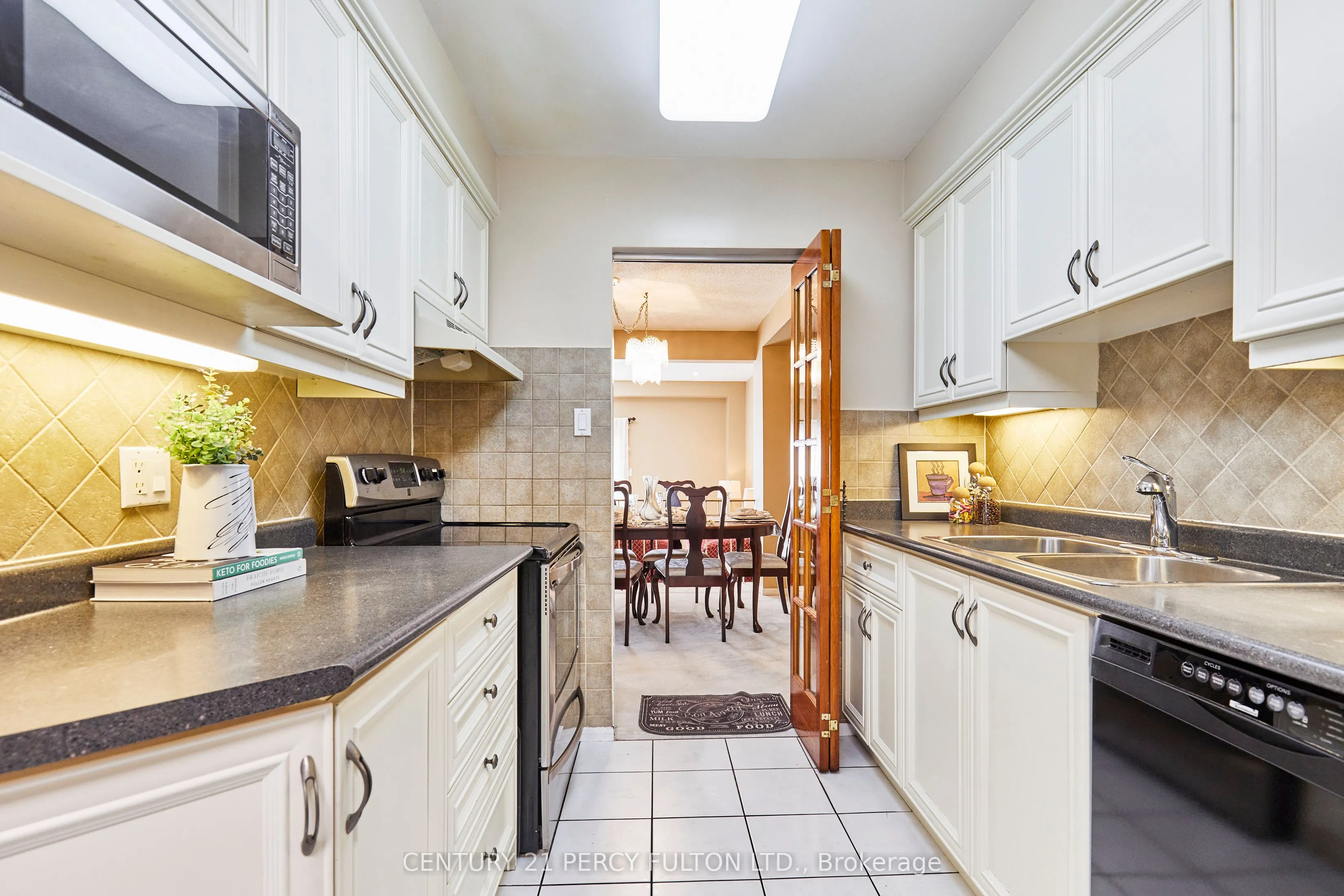 48 Nabob Crescent