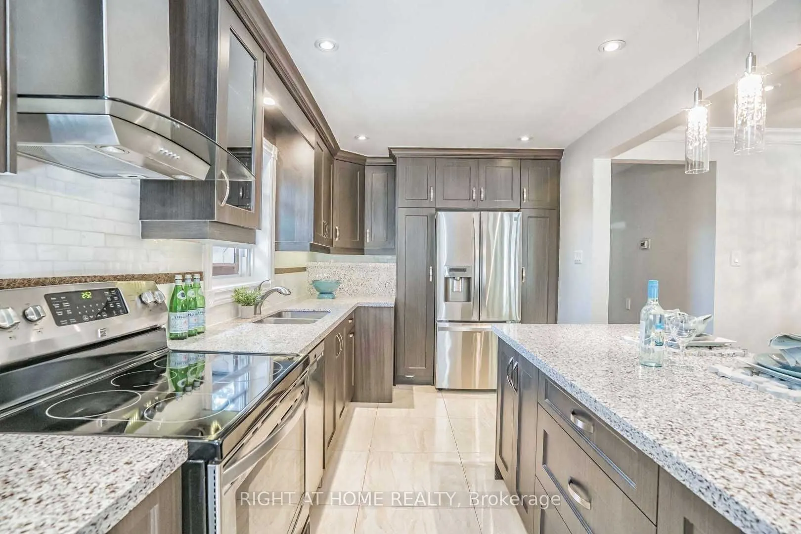 20 Stokewell Place, #(Main)