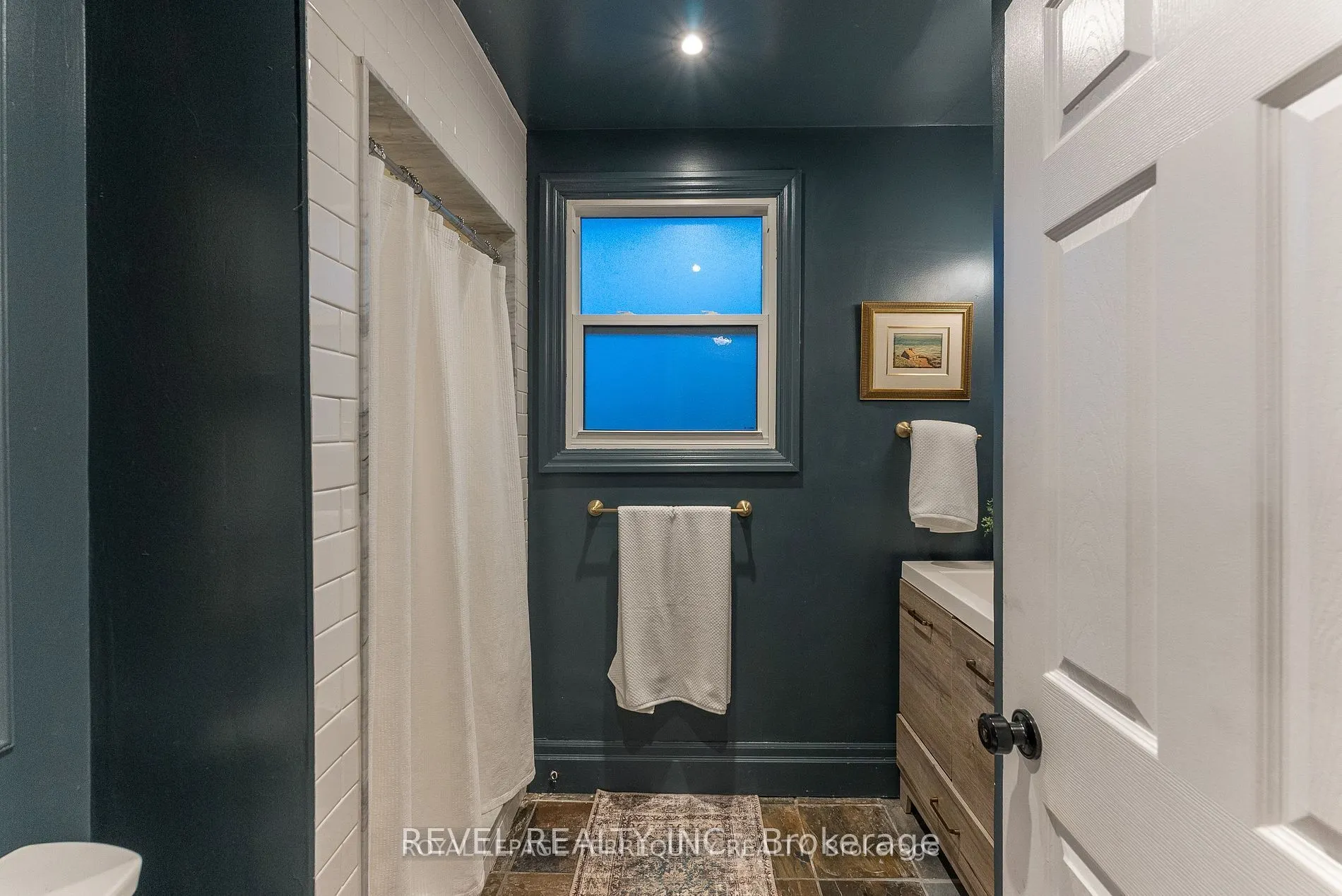 2352 Concession Rd 8