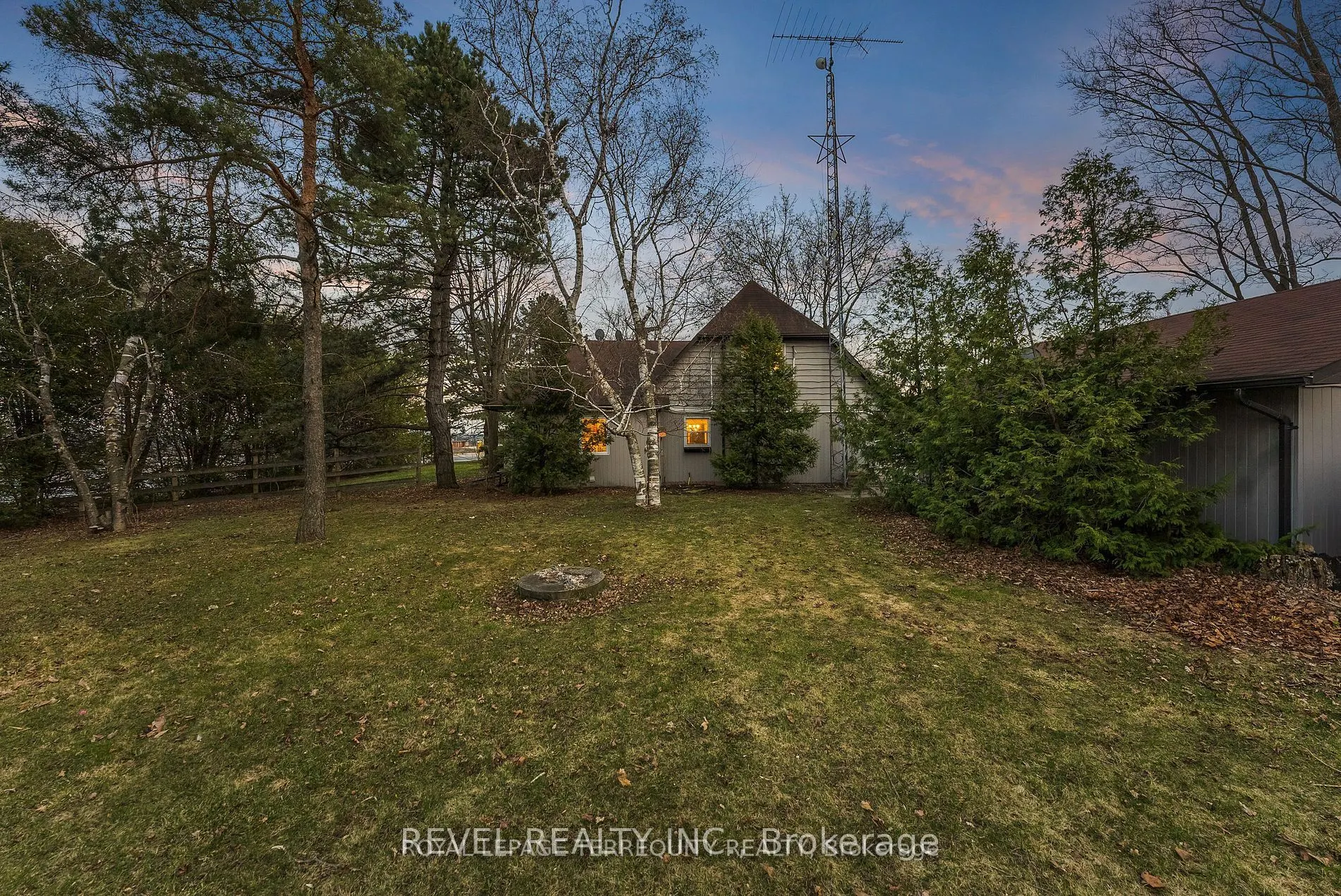 2352 Concession Rd 8