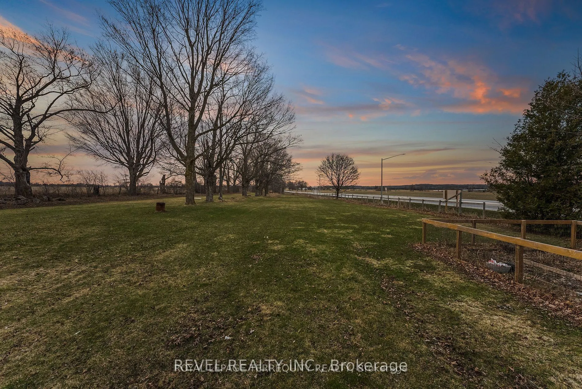 2352 Concession Rd 8