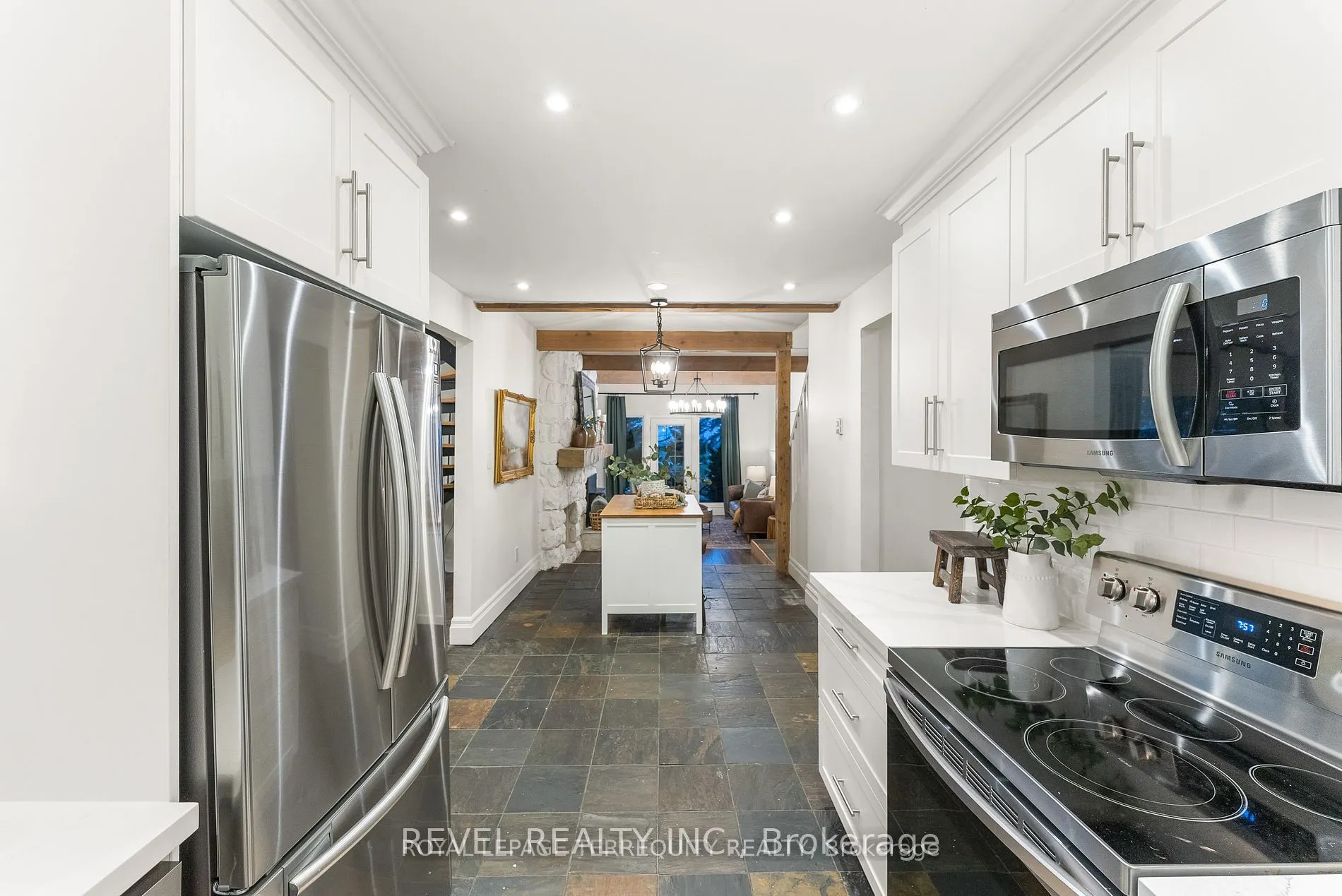 2352 Concession Rd 8