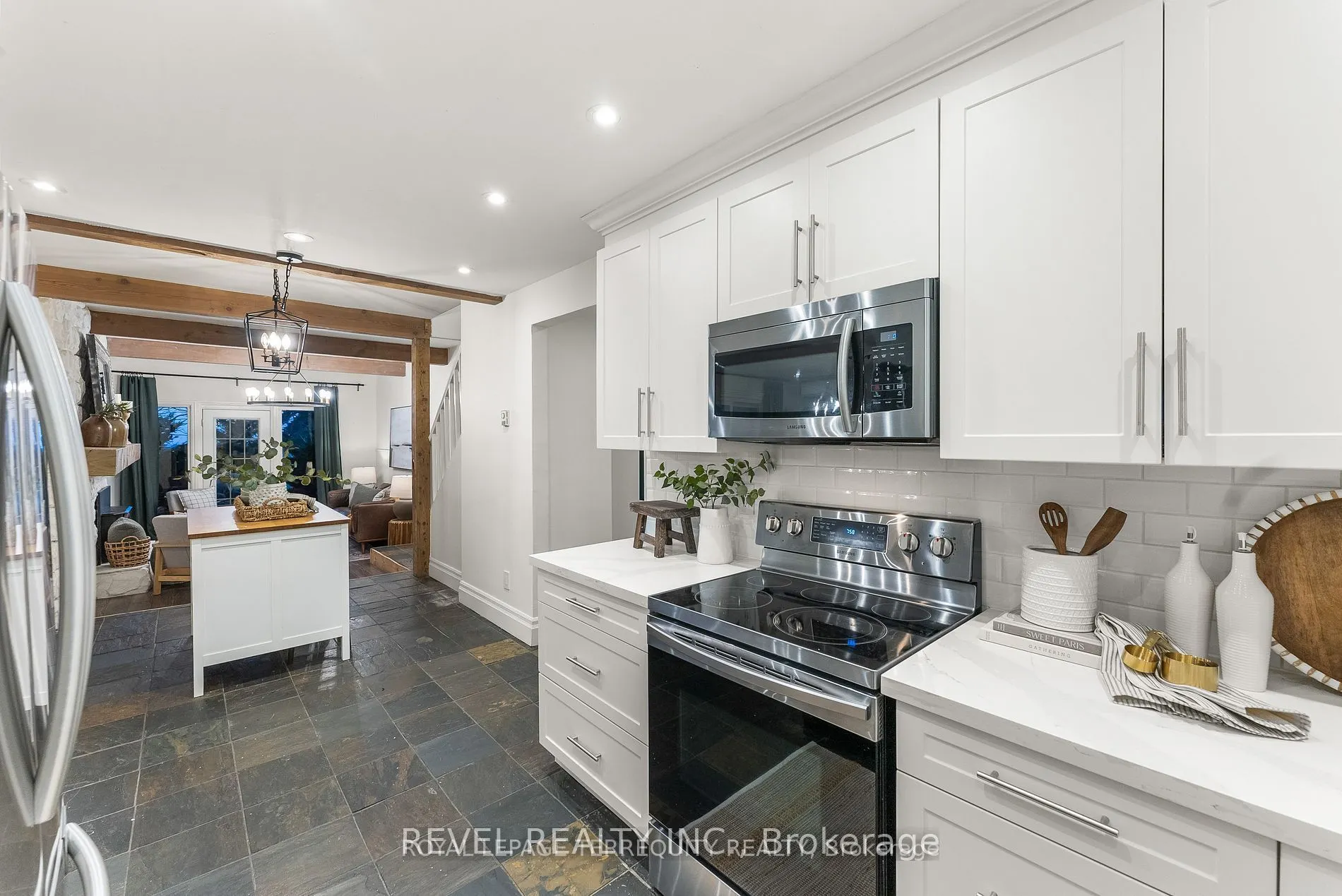 2352 Concession Rd 8