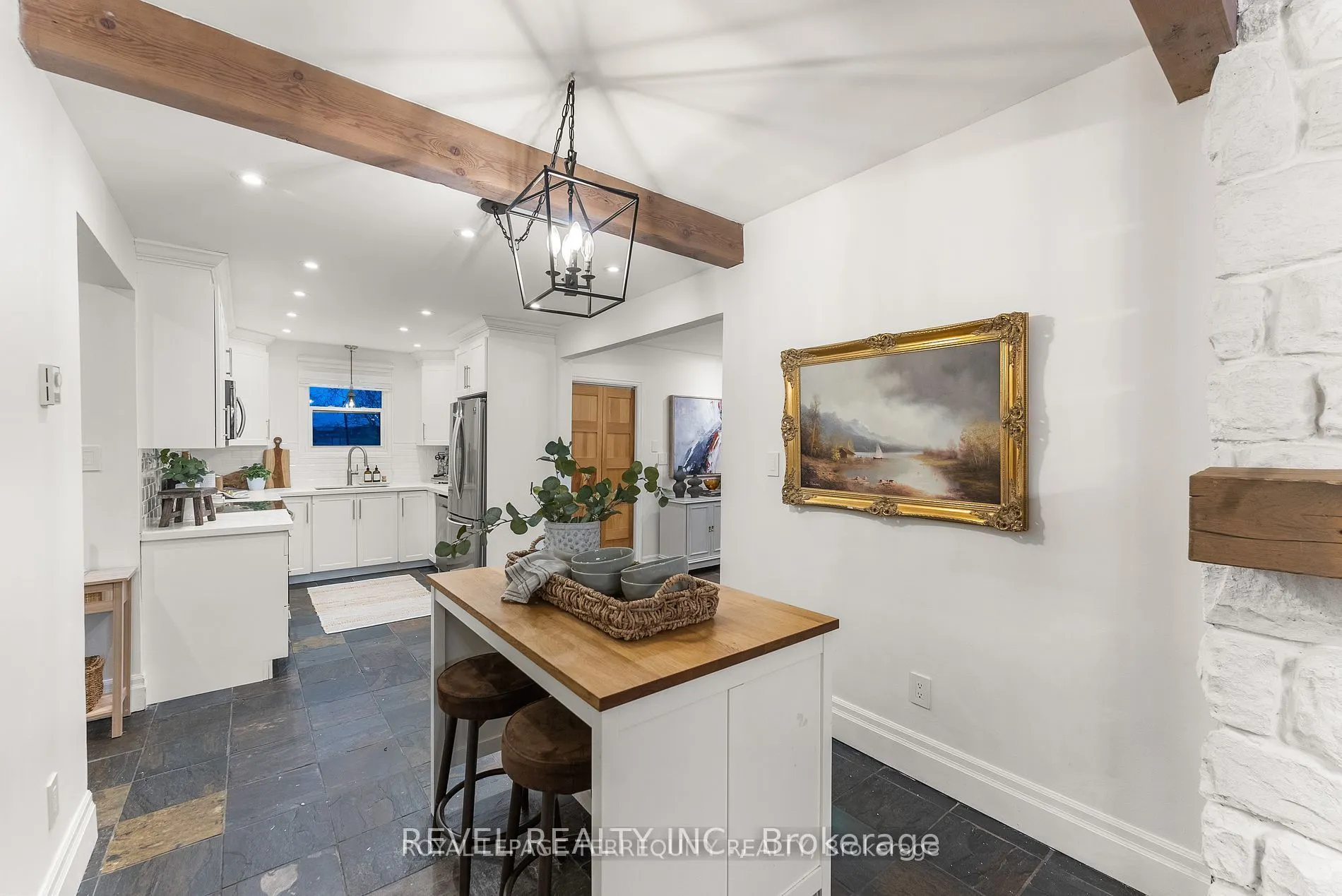 2352 Concession Rd 8