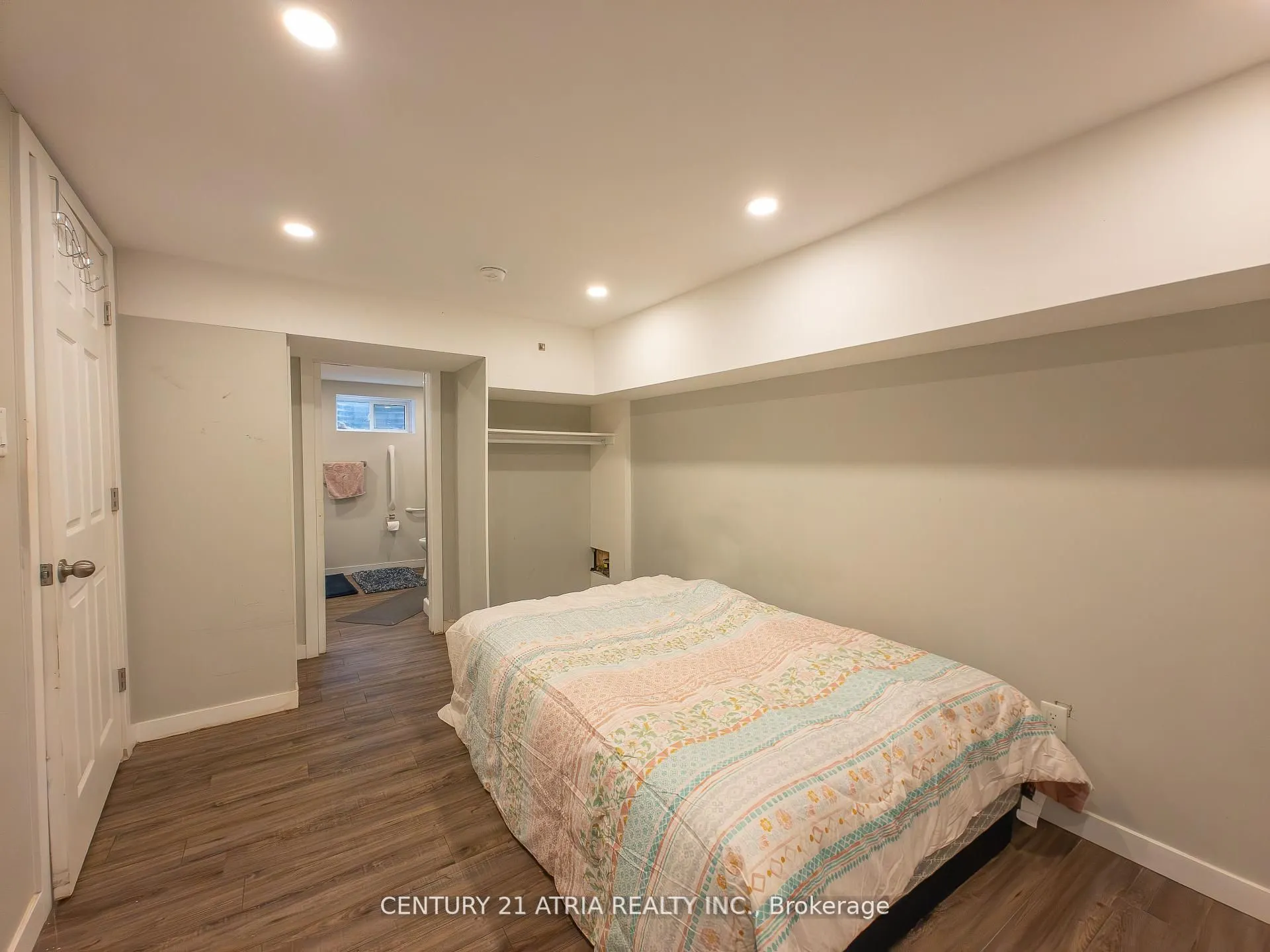 76 Livingston Road