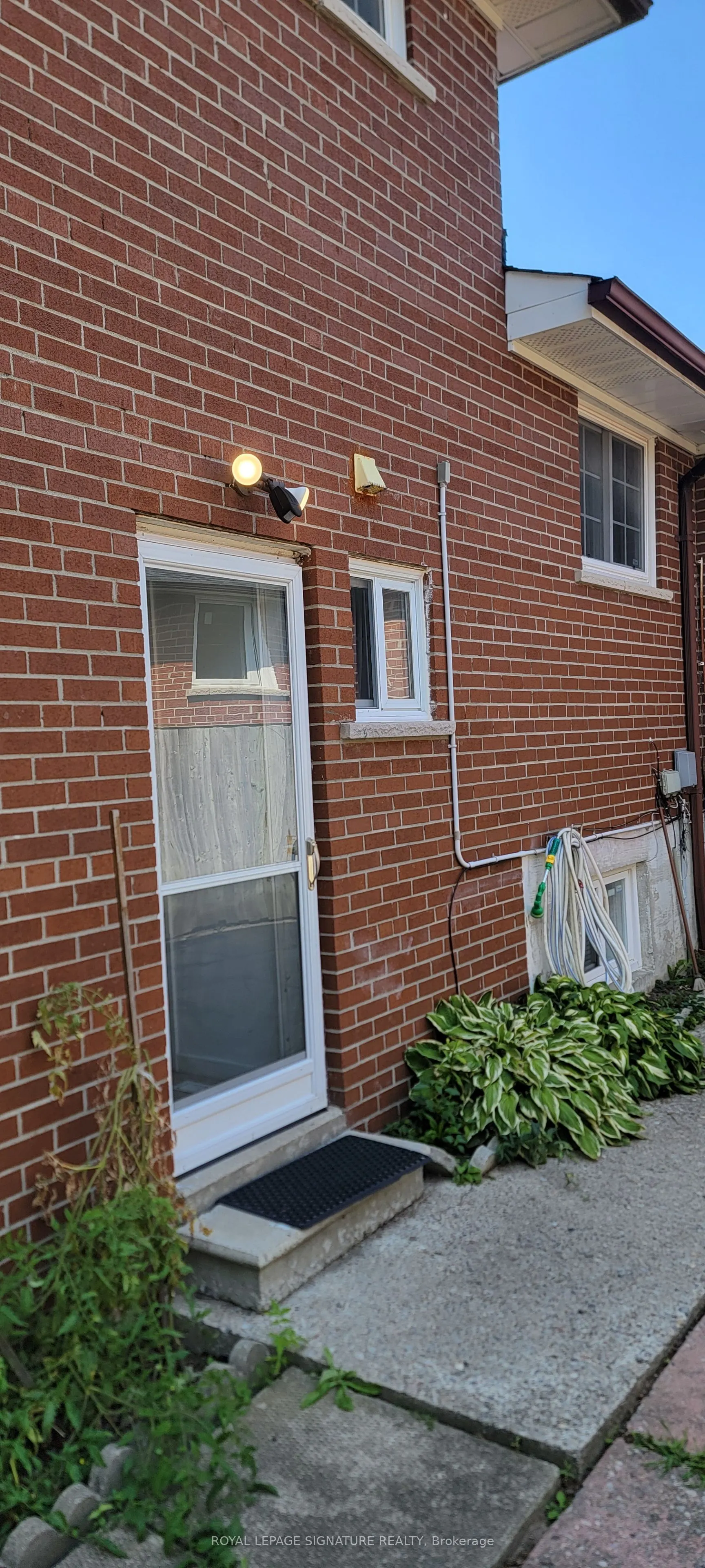 235 Danzig Street N
