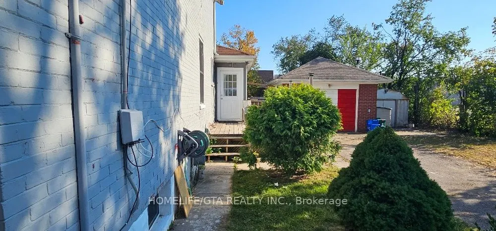 23 Albany Street, #1