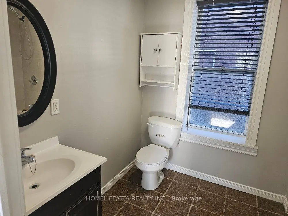 23 Albany Street, #1
