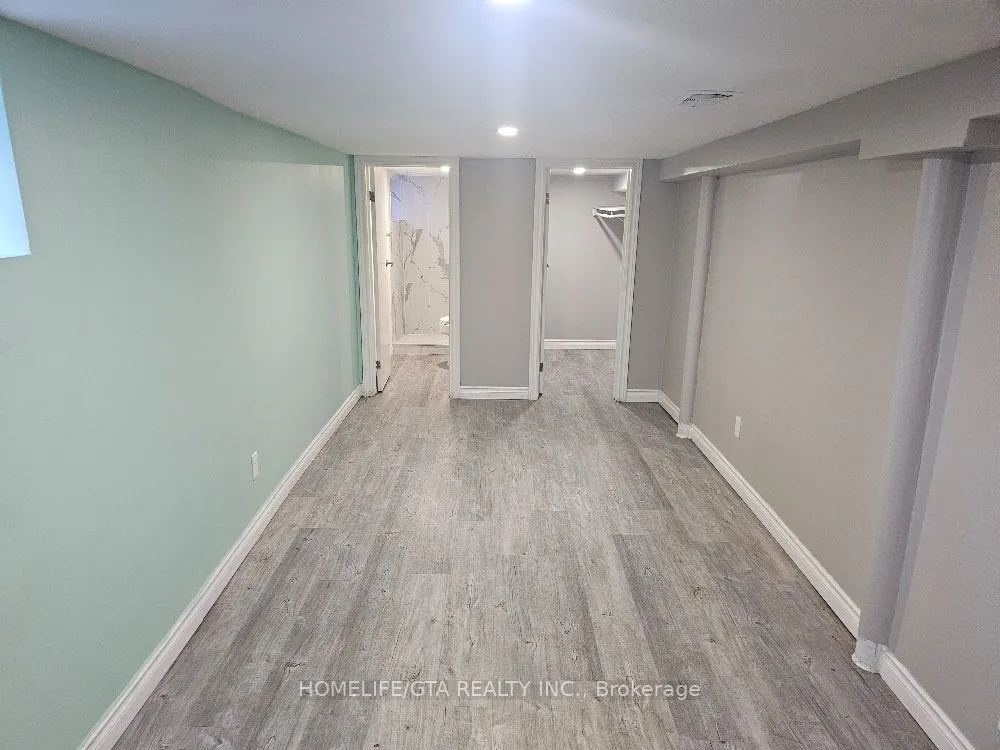 23 Albany Street, #1