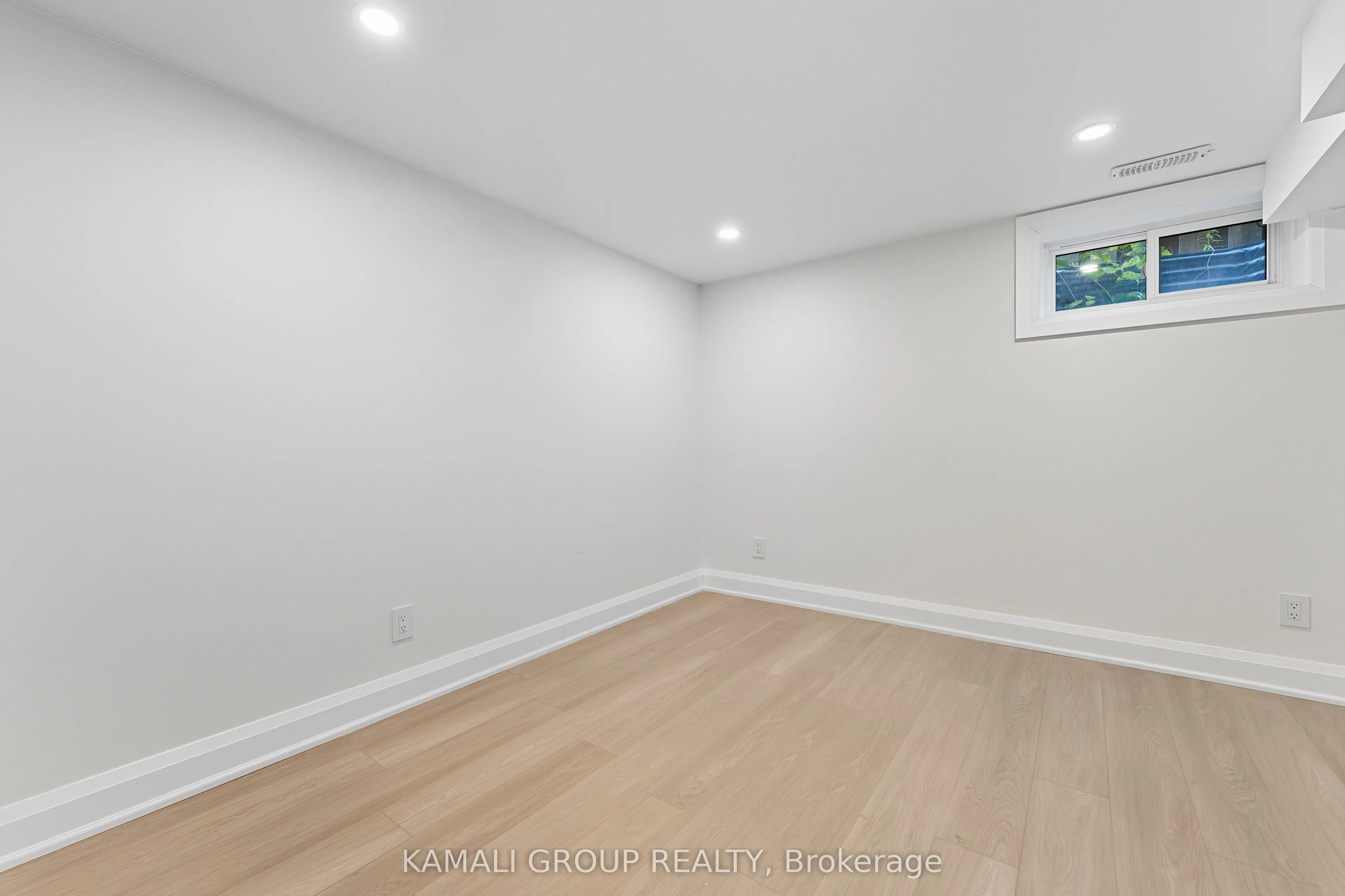 76 Admiral Road, #BSMT