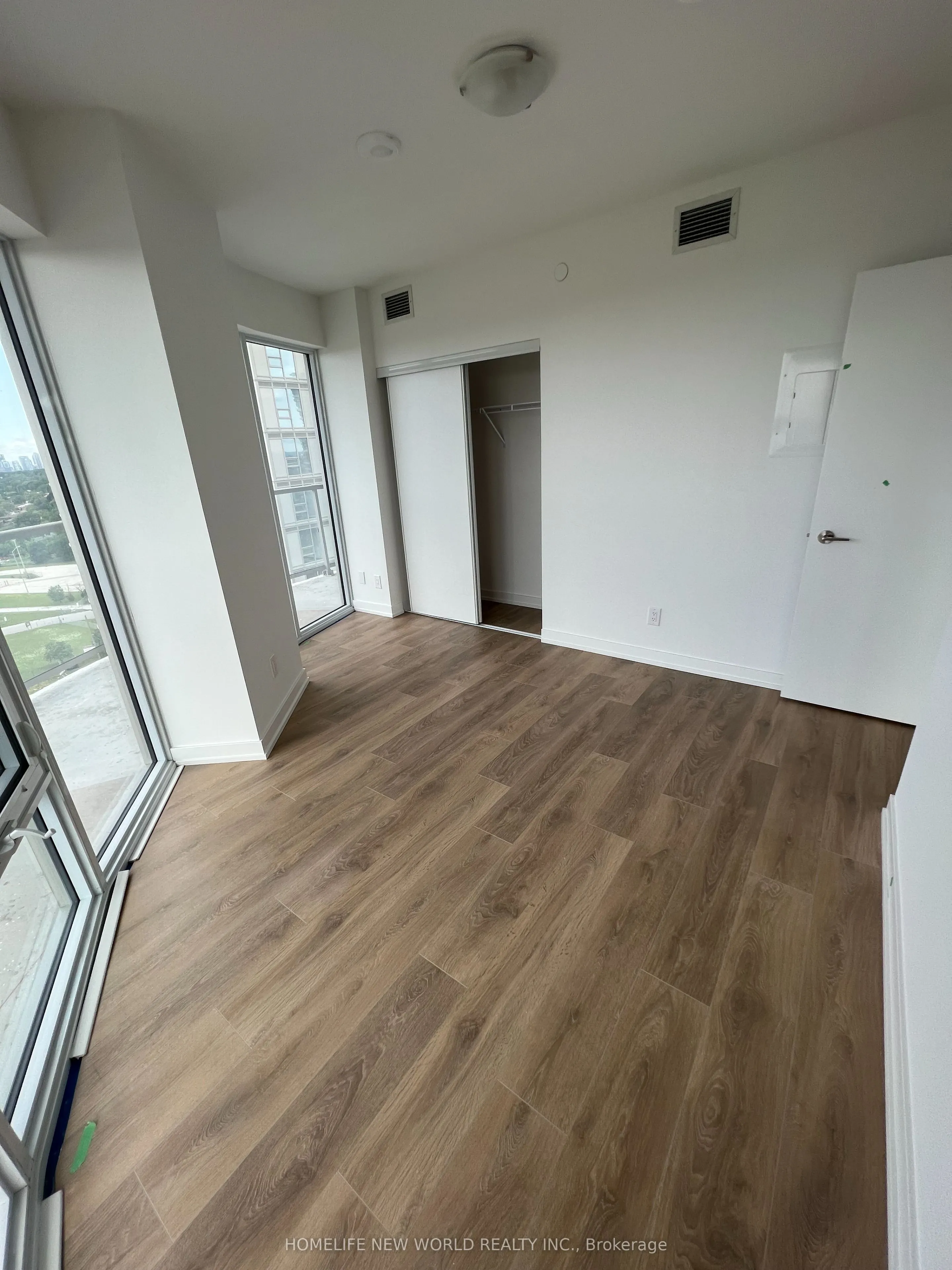 2033 kennedy Road S, #1711