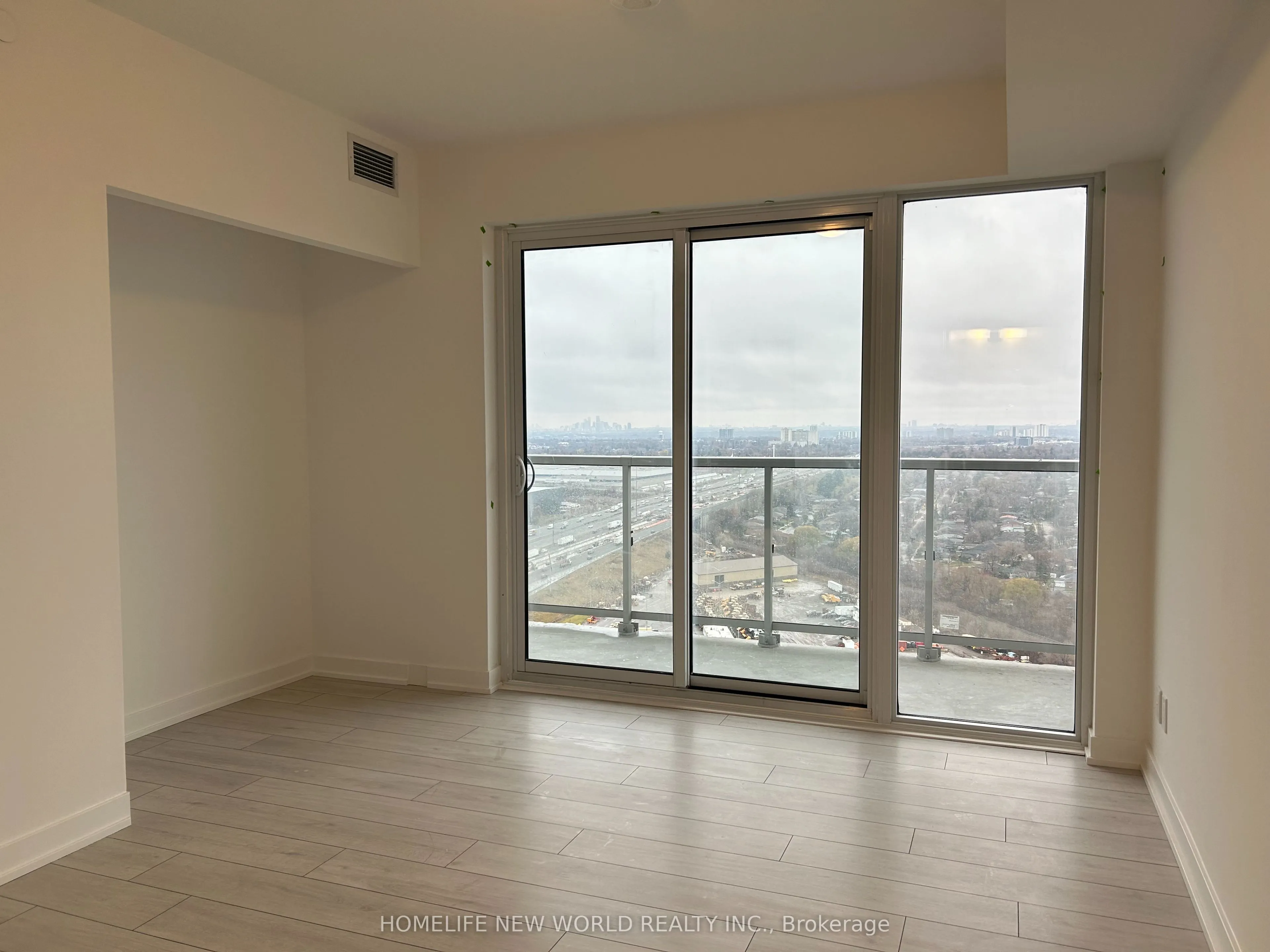 2033 kennedy Road S, #1711