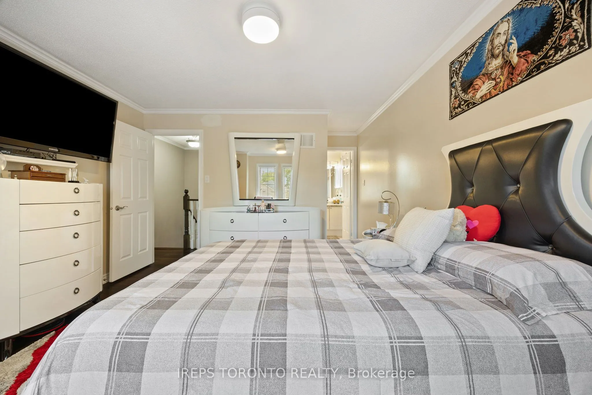 2 Whitewater Street