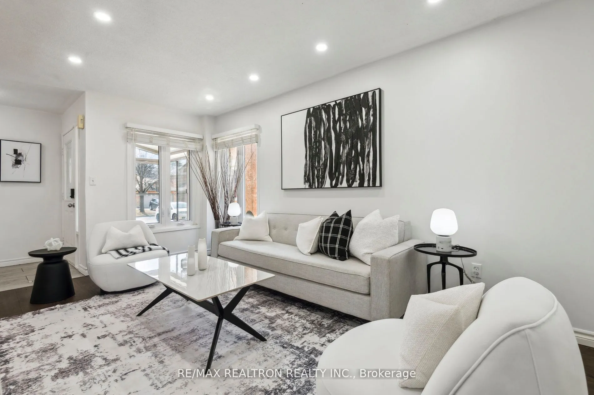 1152 Gossamer Drive