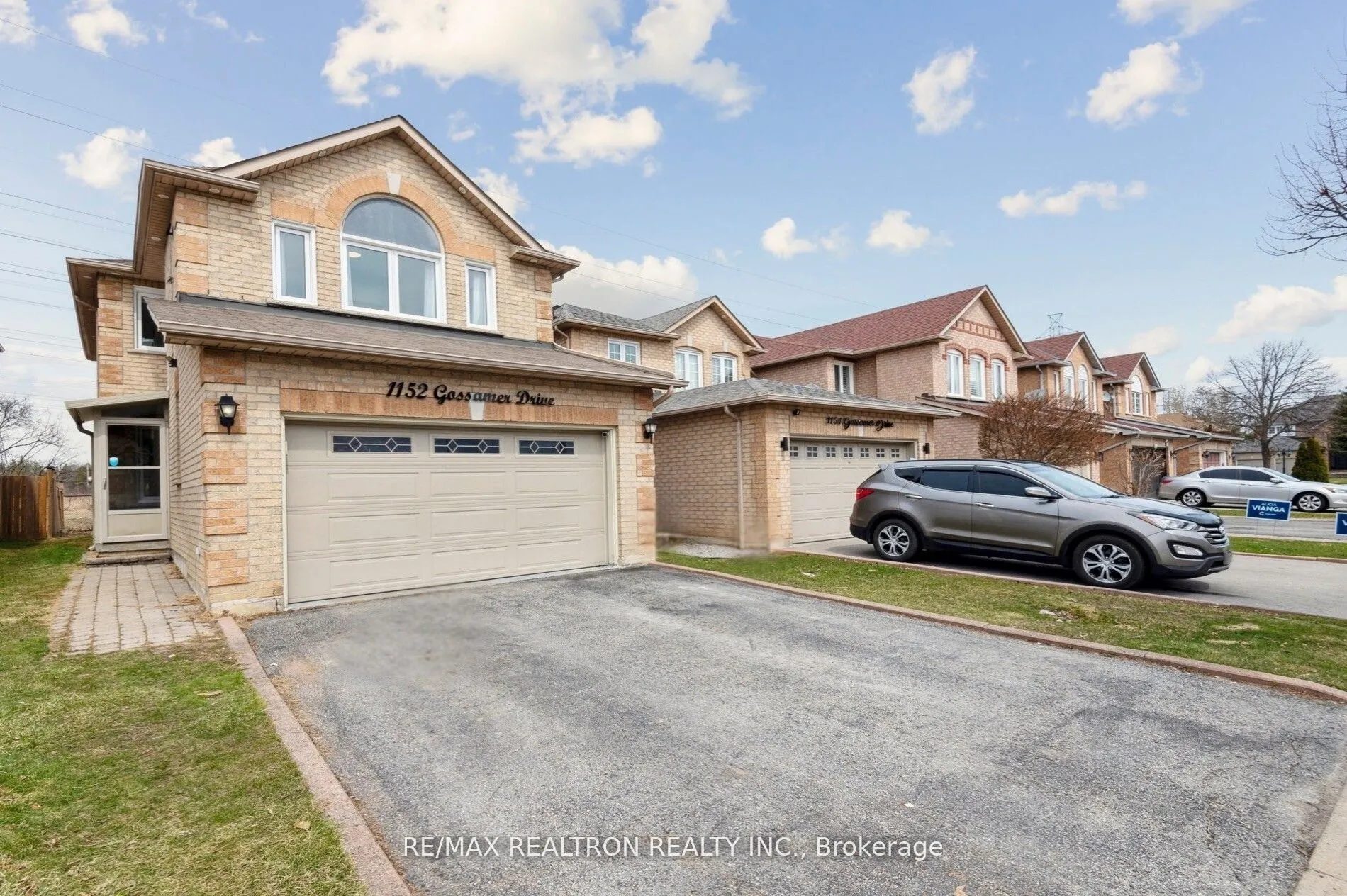 1152 Gossamer Drive