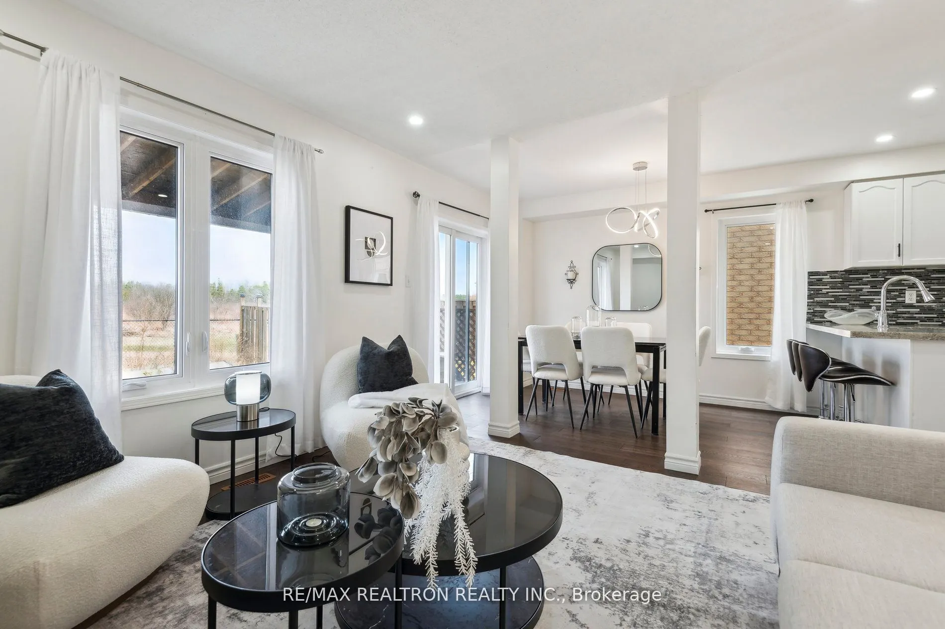1152 Gossamer Drive