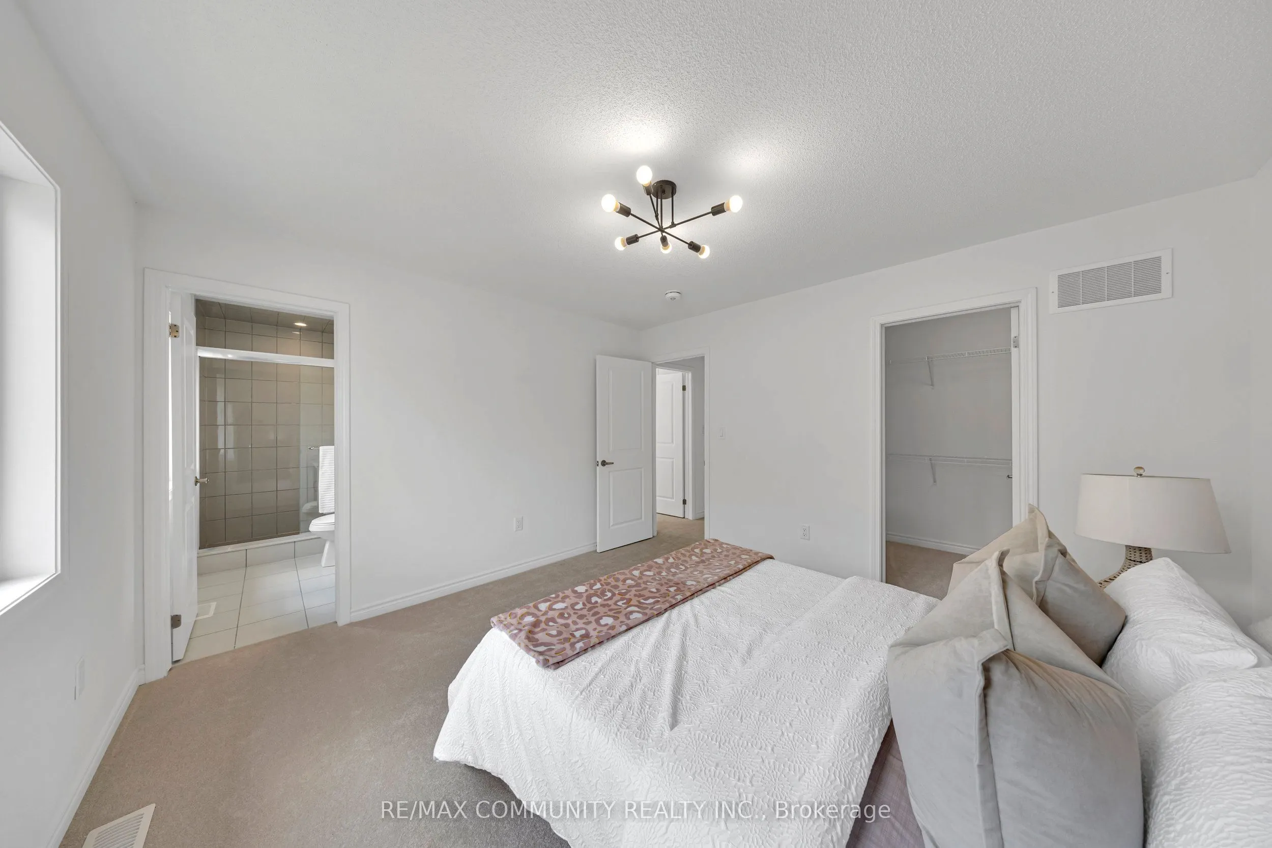 2979 Heartwood Lane