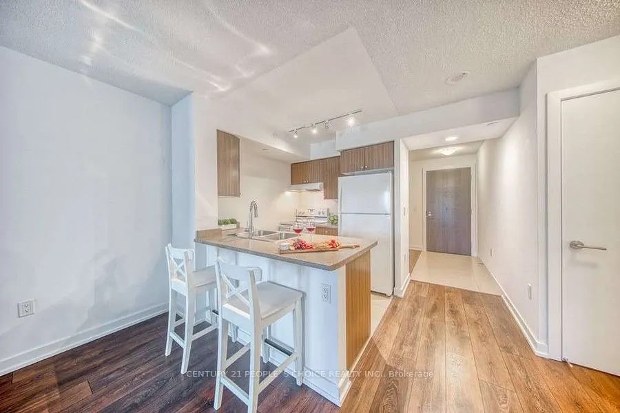 1346 Danforth Road, #401