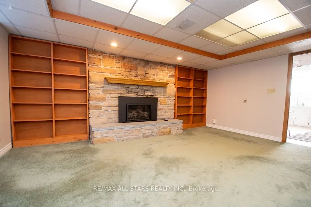 787 Arden Court