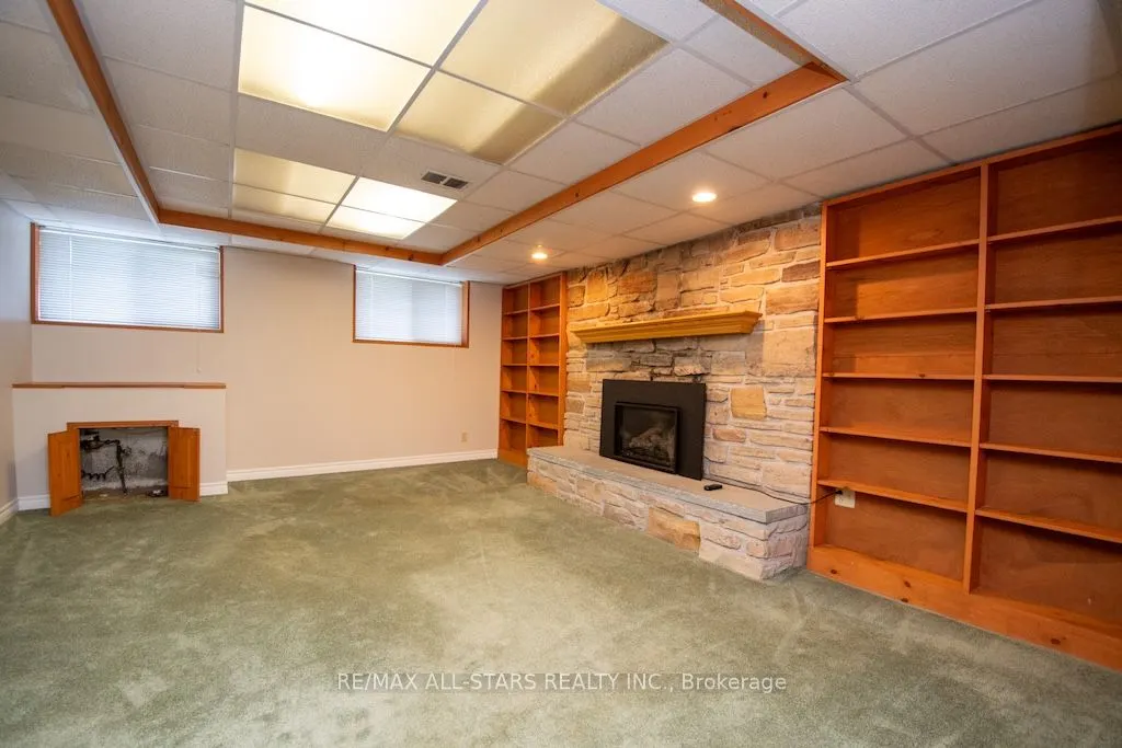 787 Arden Court