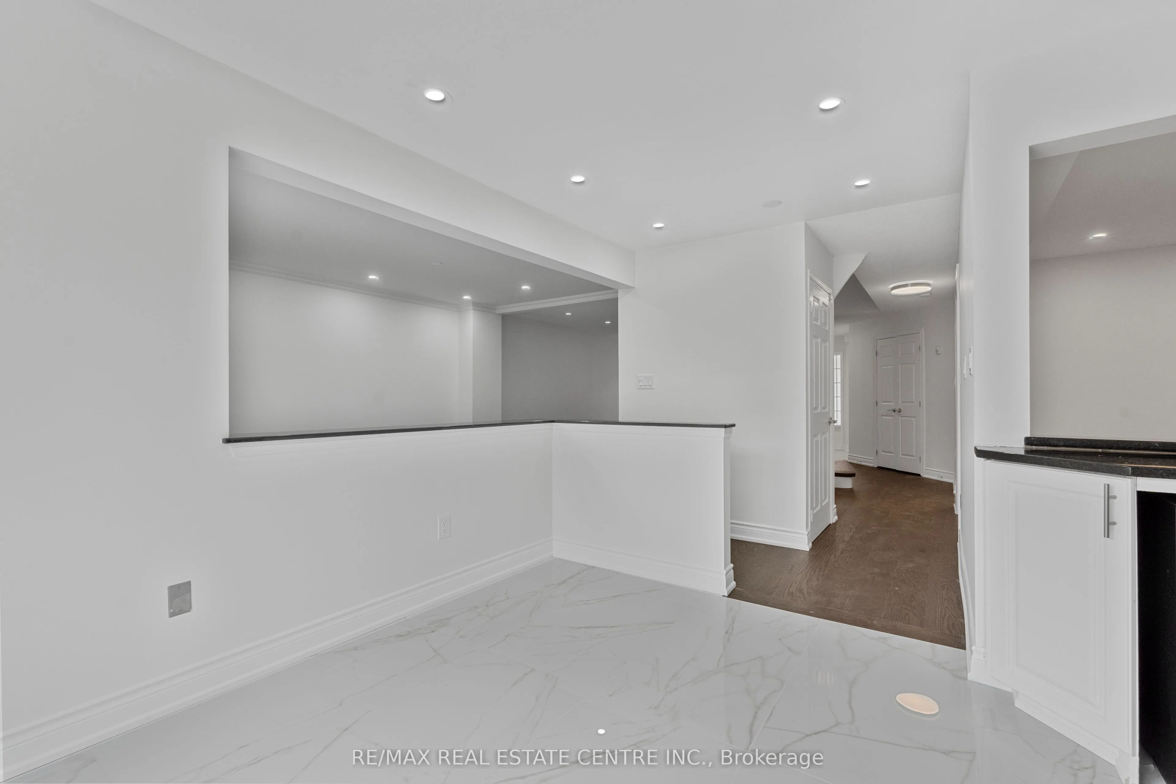 42 Howes Street