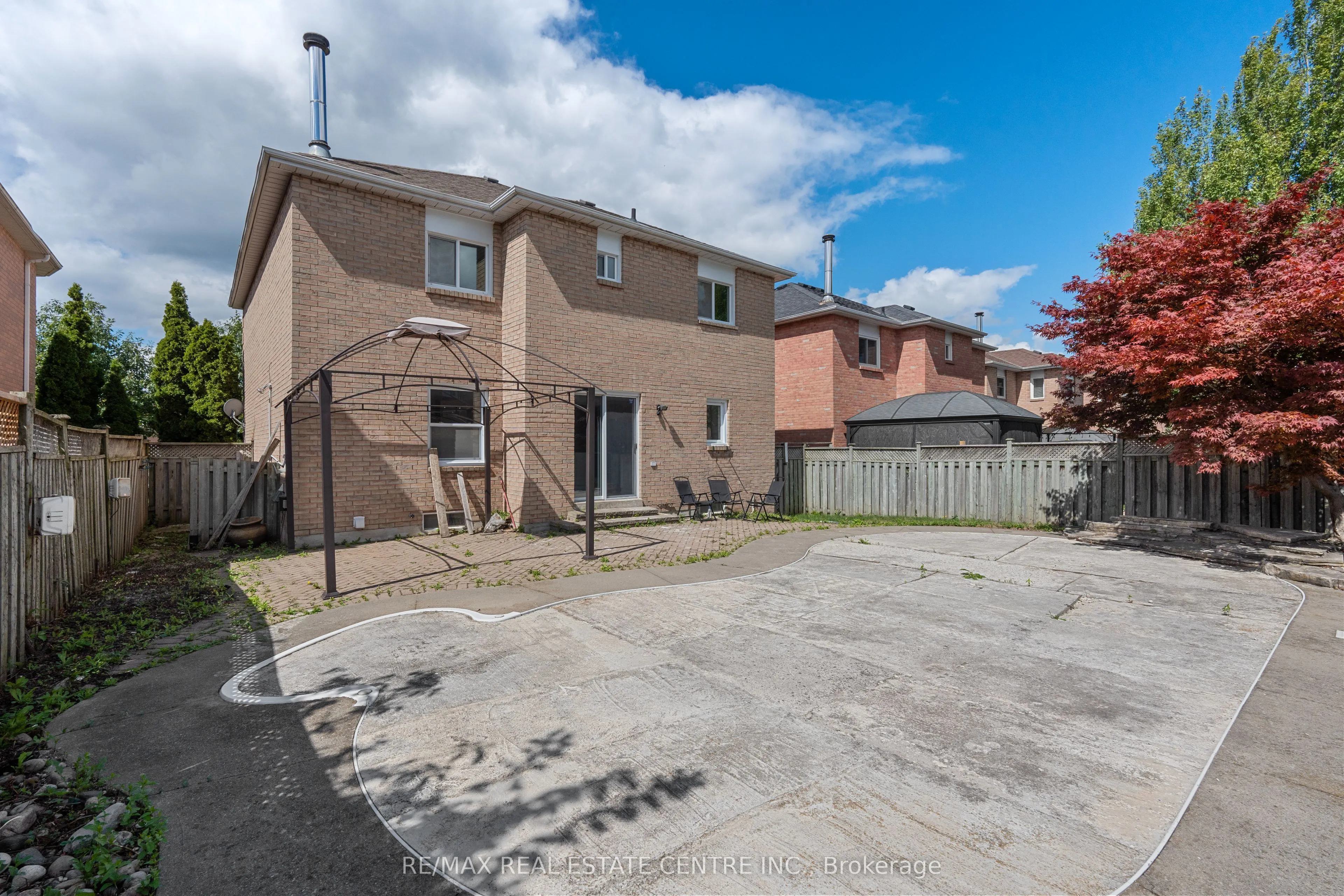 42 Howes Street