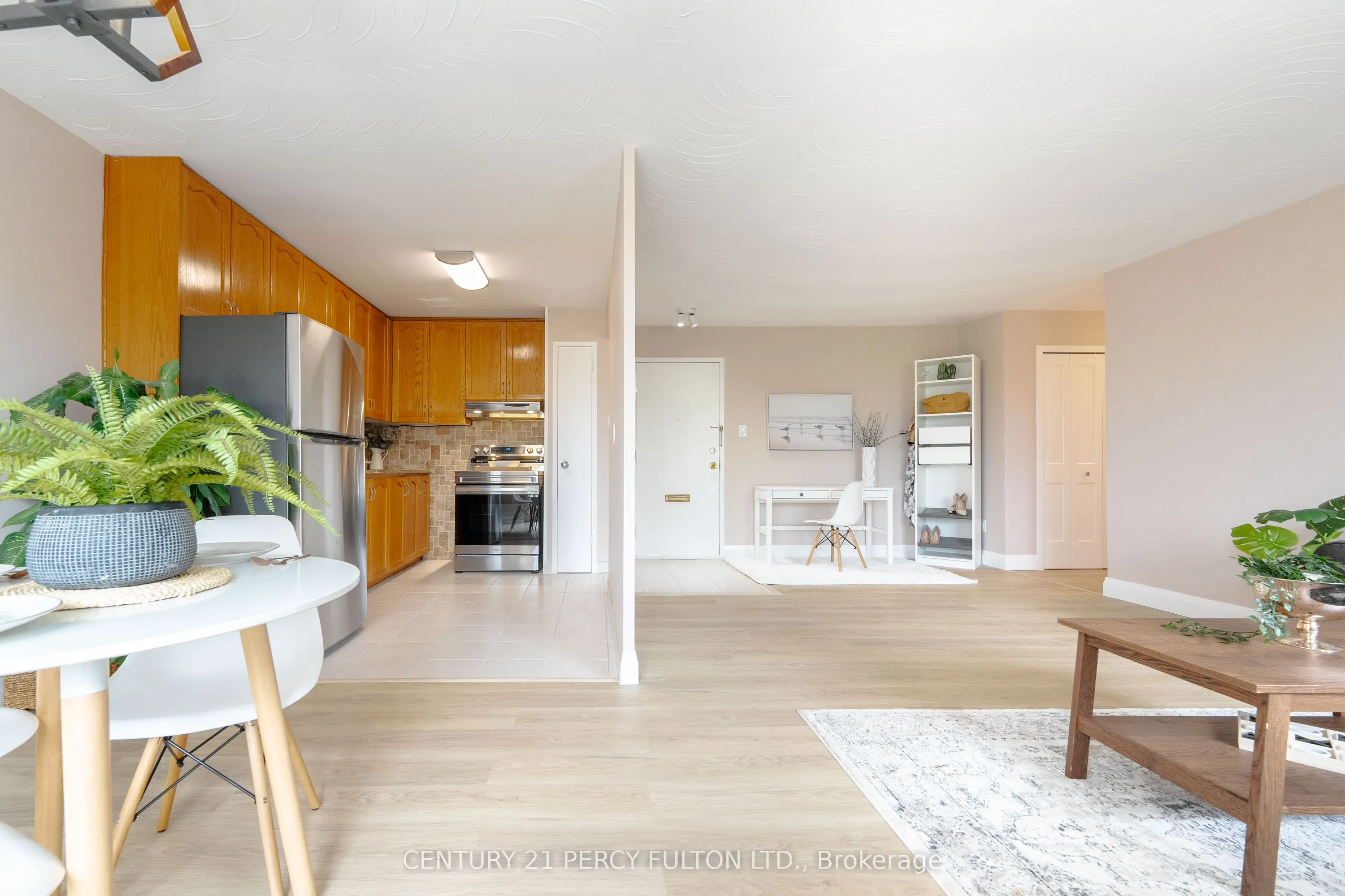 800 Kennedy Road, #212