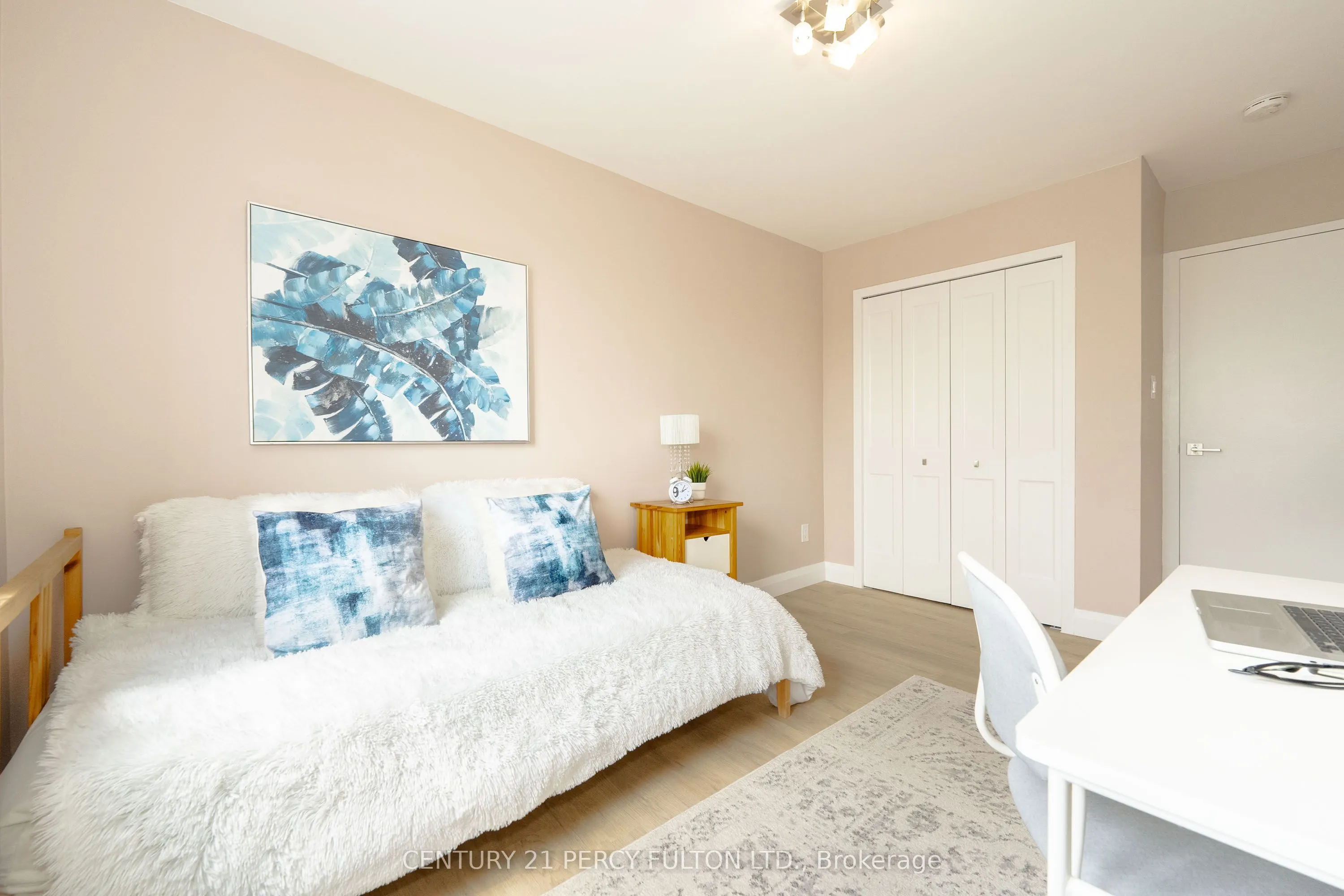 800 Kennedy Road, #212