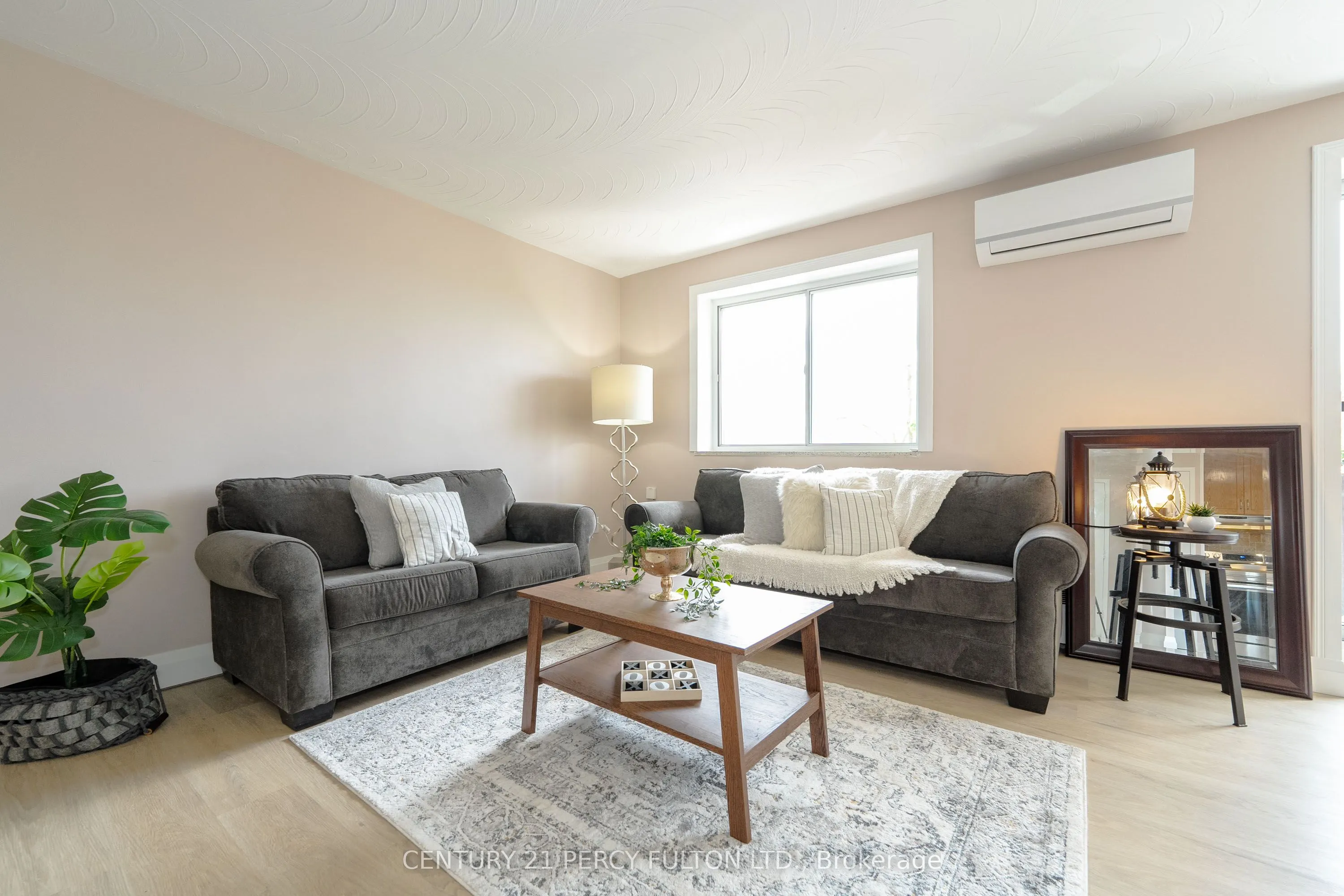 800 Kennedy Road, #212