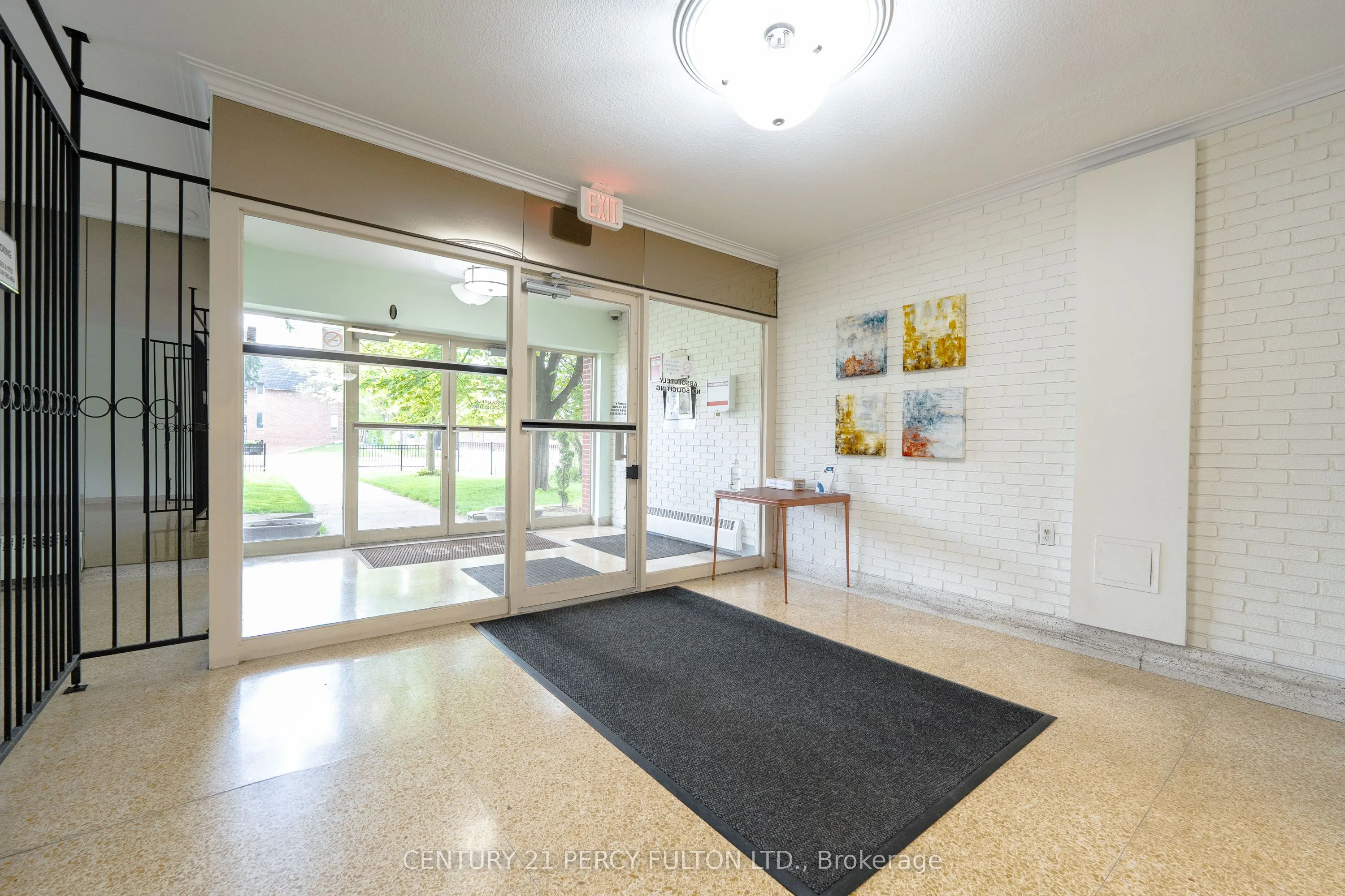 800 Kennedy Road, #212