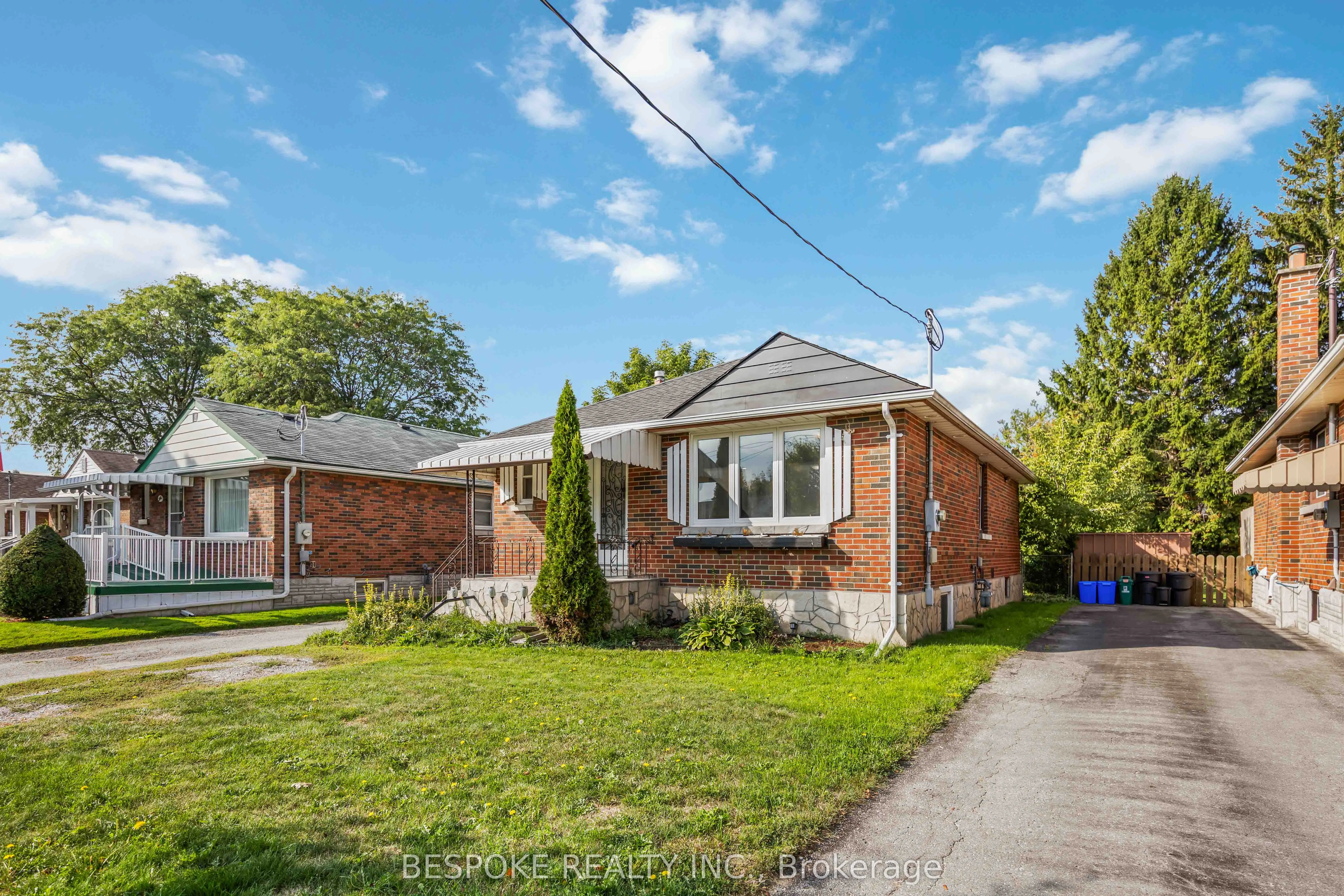 300 Cadillac Avenue S, #Lower