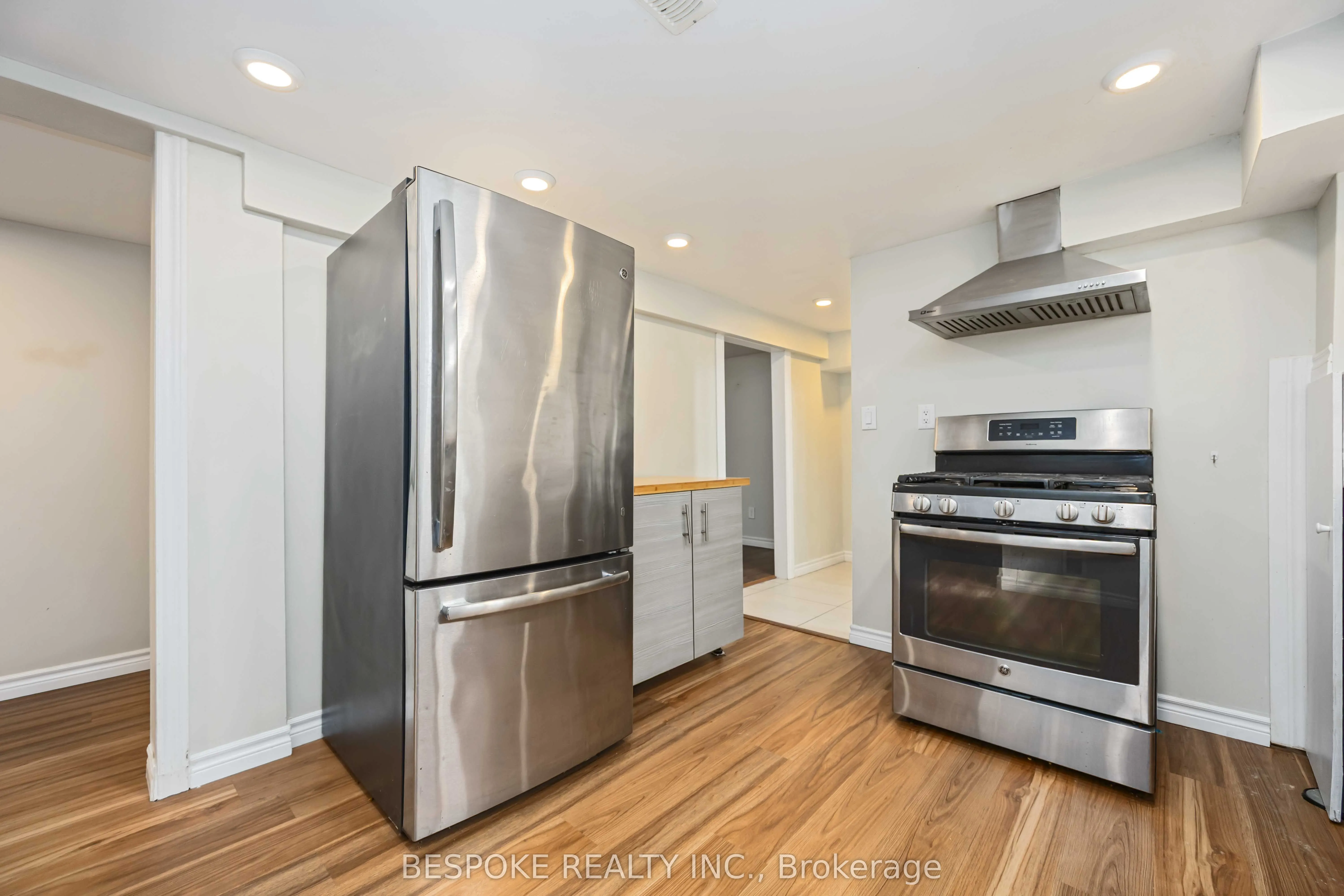 300 Cadillac Avenue S, #Lower