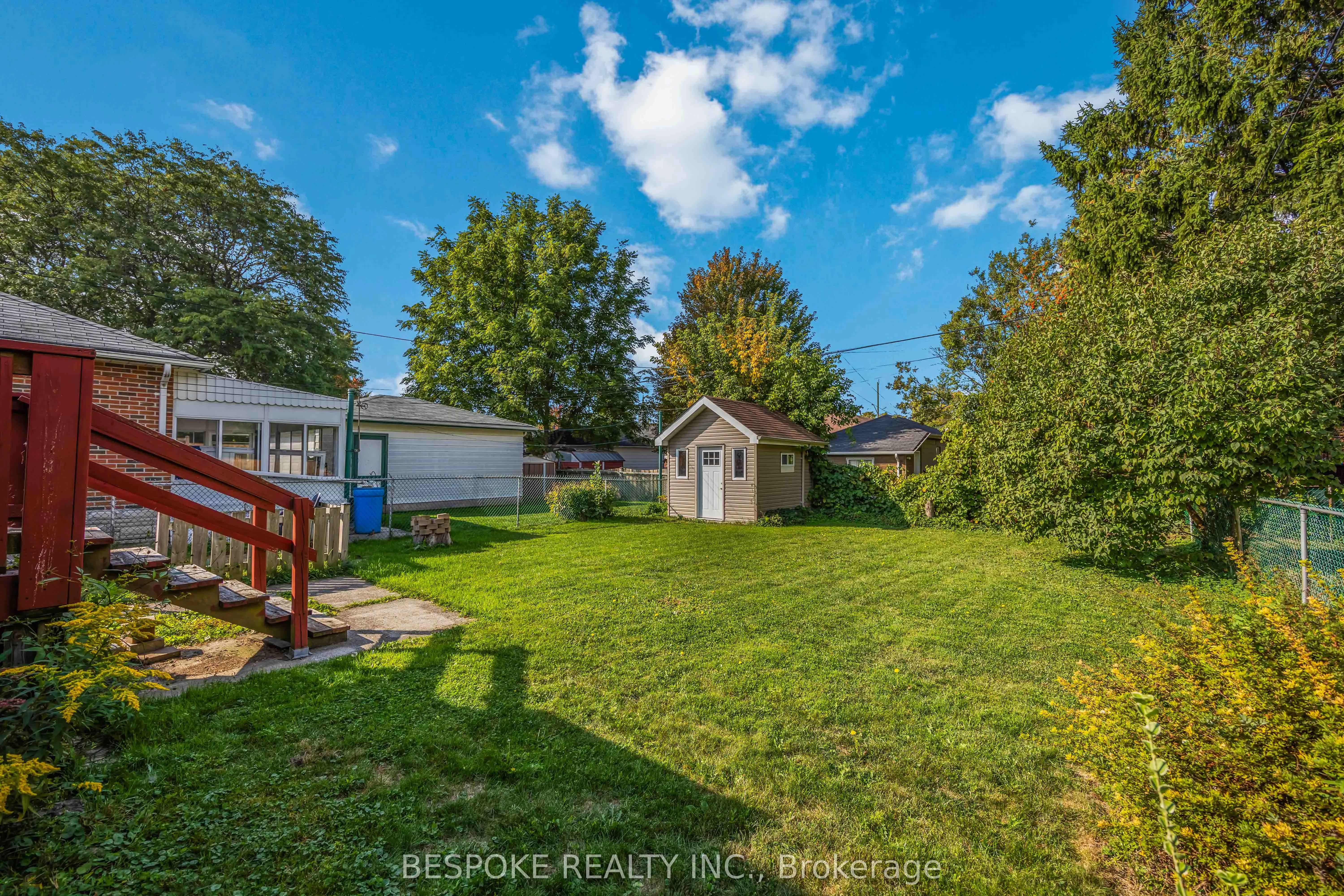 300 Cadillac Avenue S, #Upper