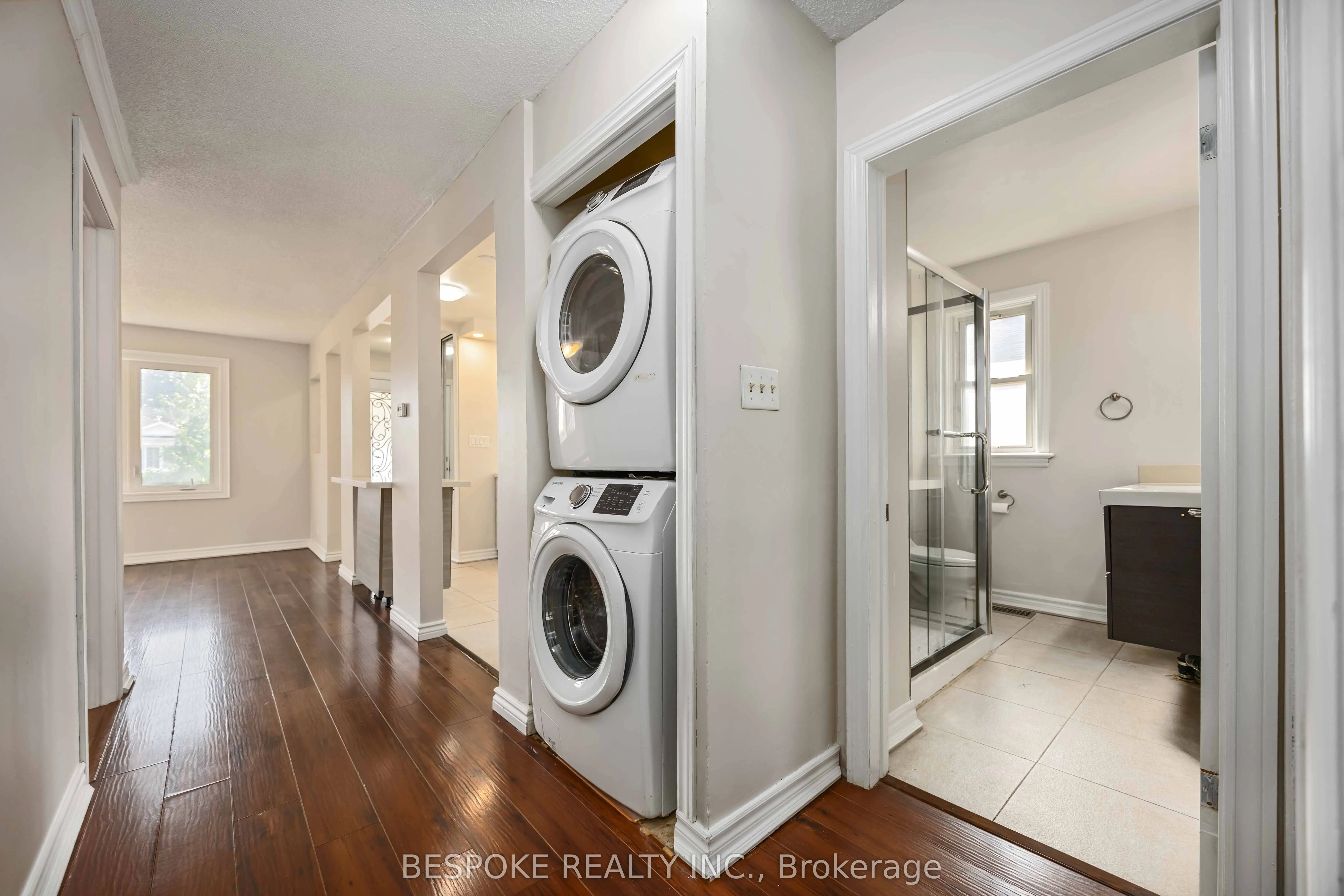 300 Cadillac Avenue S, #Upper