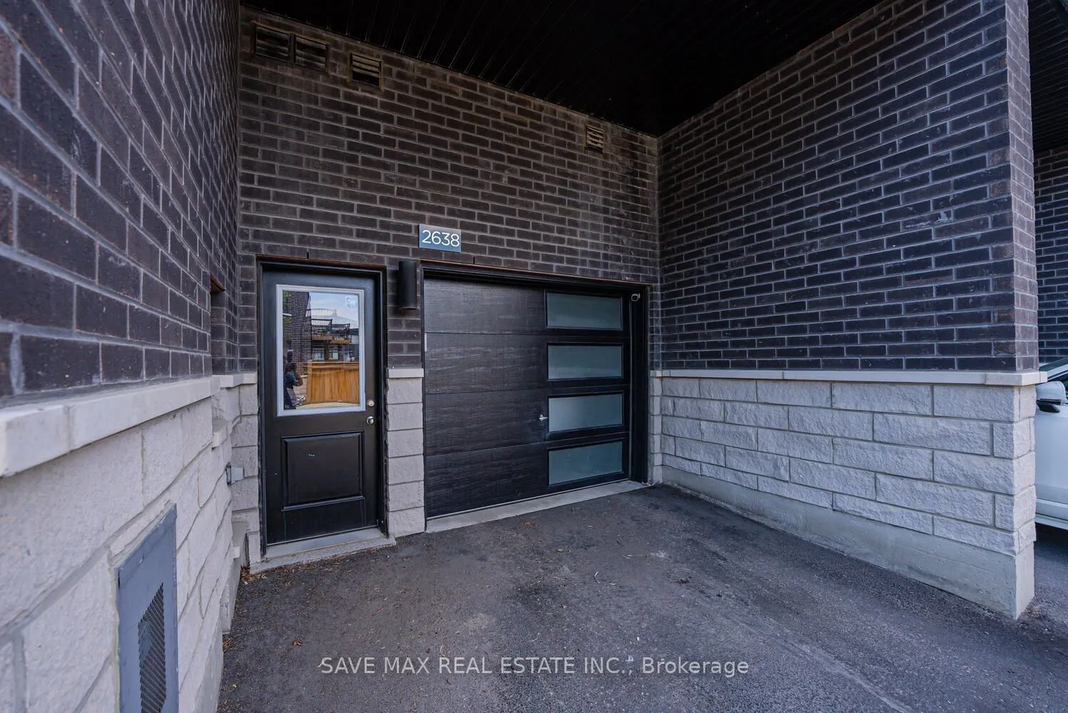 2638 Castlegate Crossing