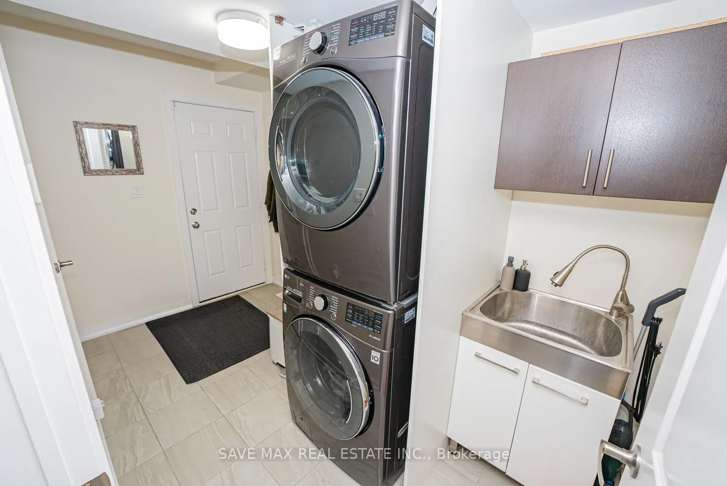 2638 Castlegate Crossing