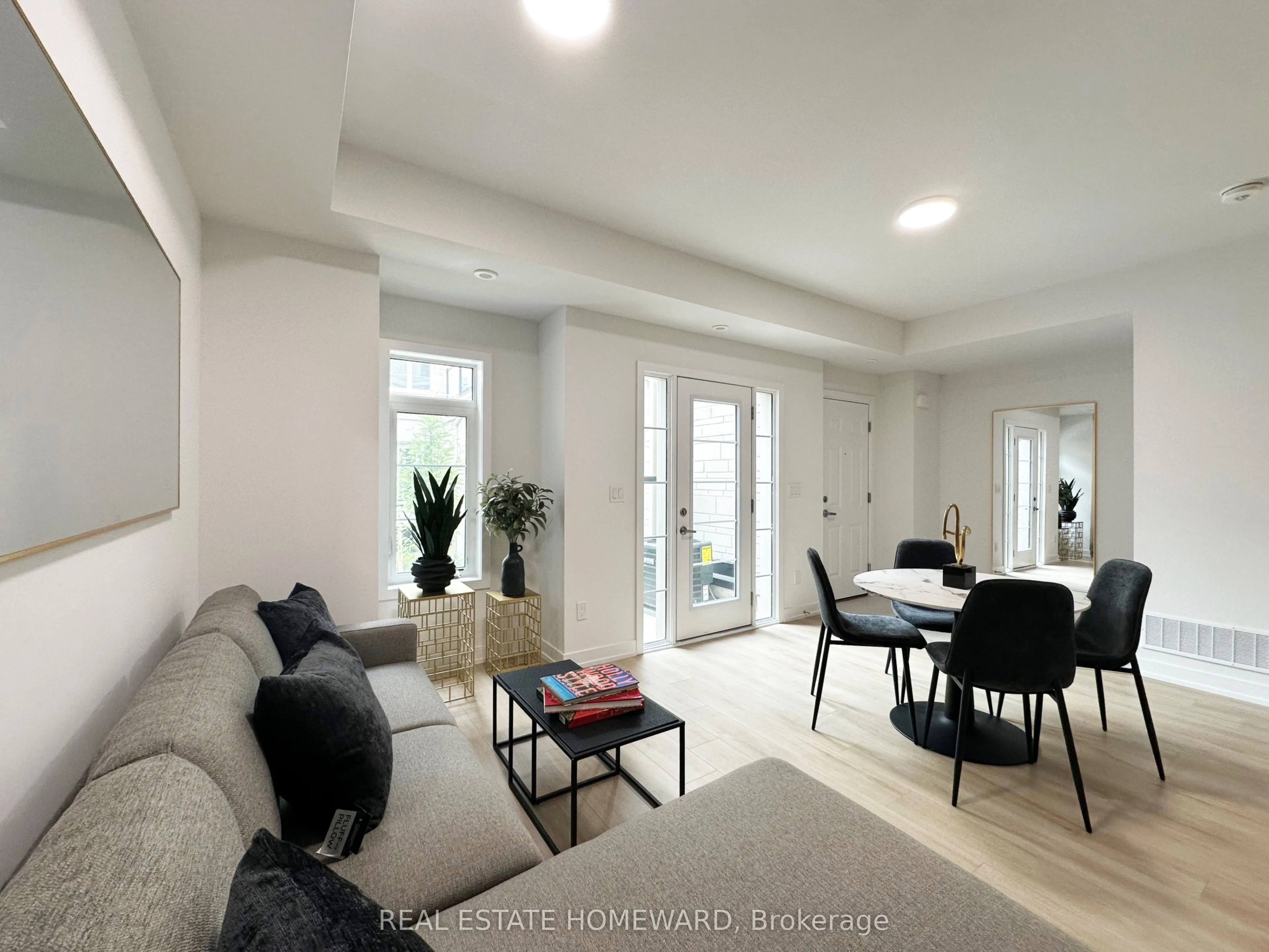 1655 Palmers Sawmill Road, #902