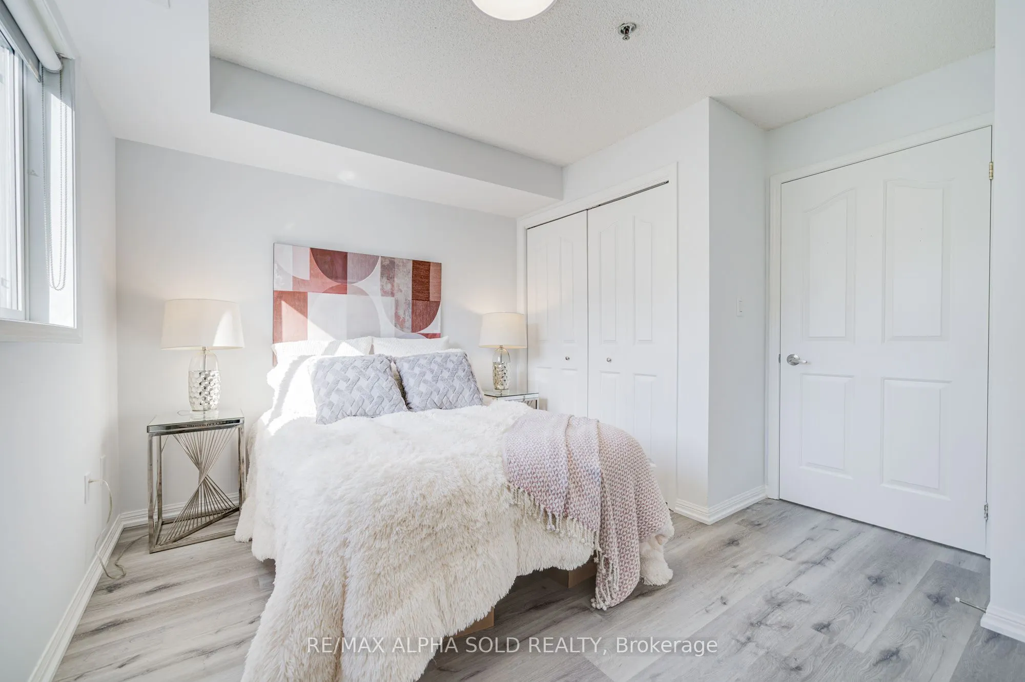 5225 Finch Avenue E, #332