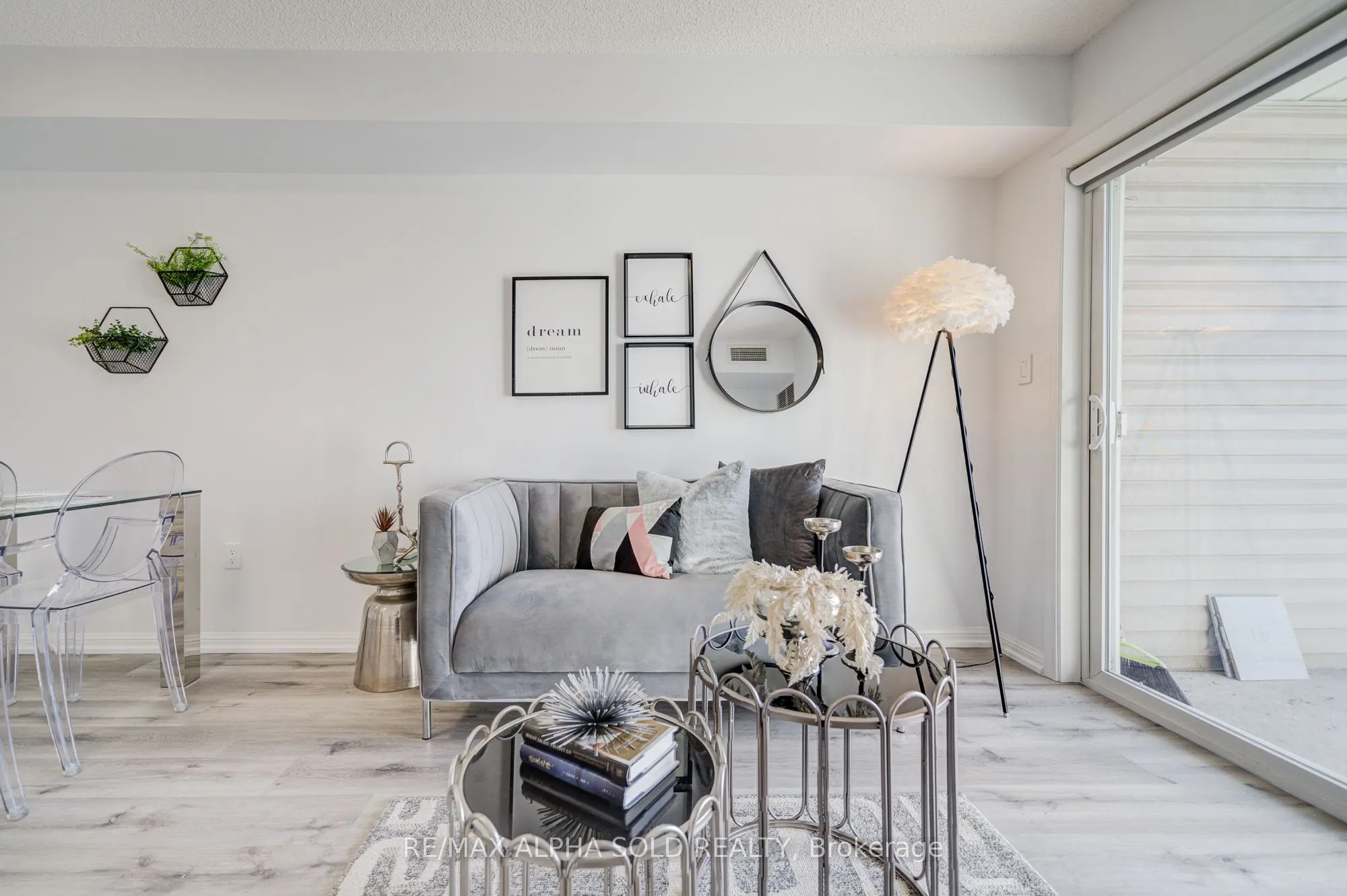 5225 Finch Avenue E, #332