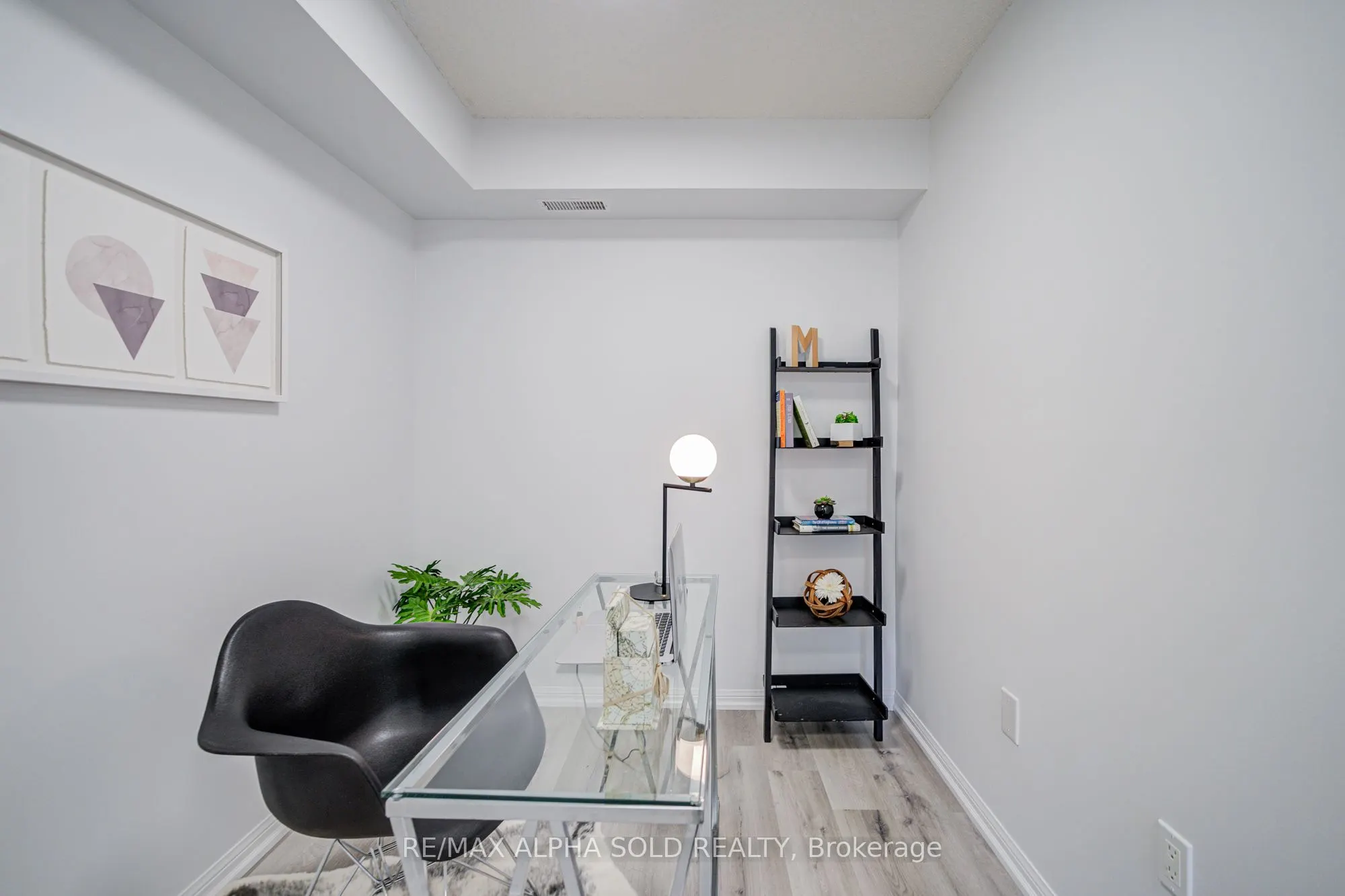 5225 Finch Avenue E, #332