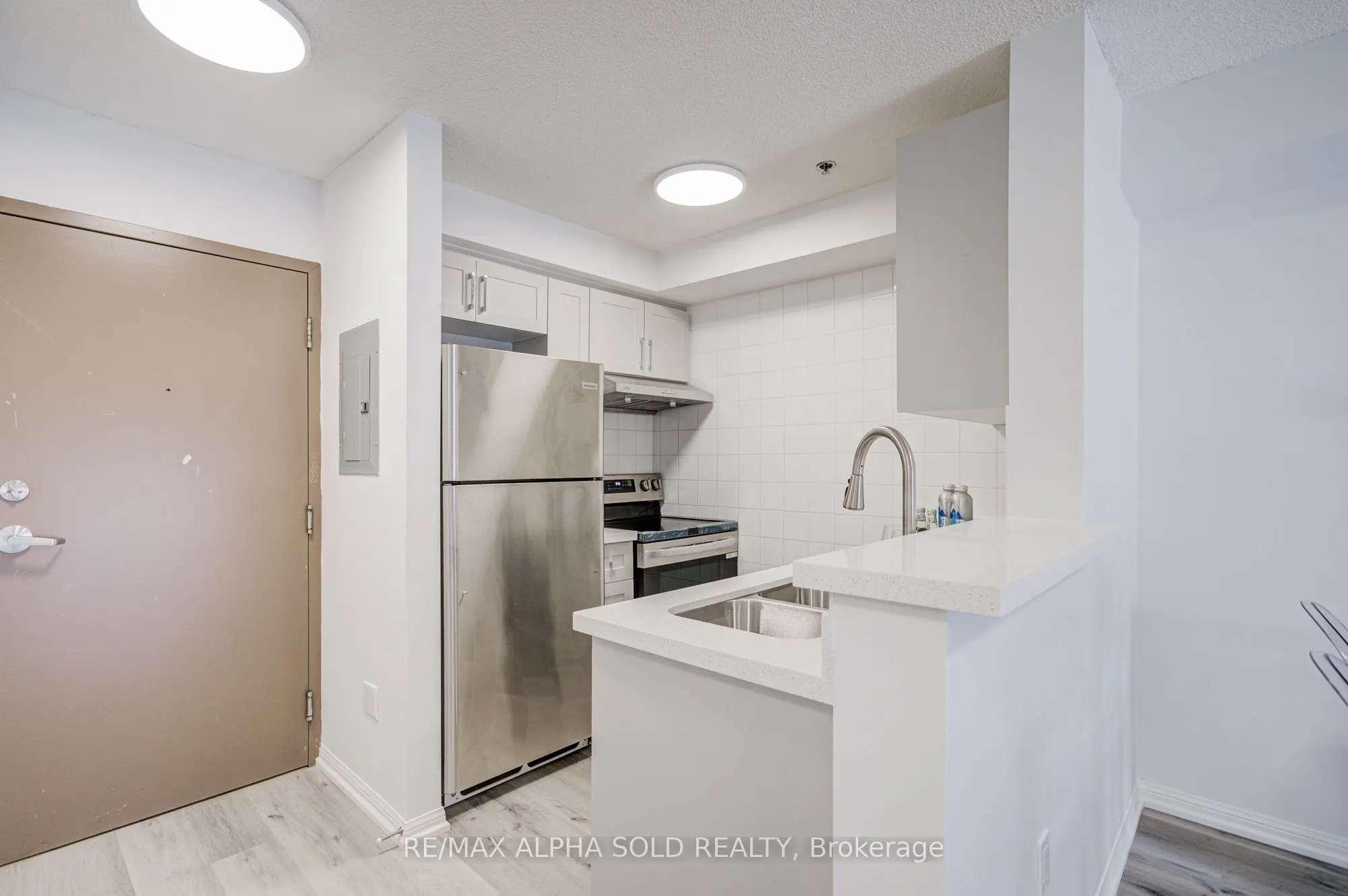 5225 Finch Avenue E, #332
