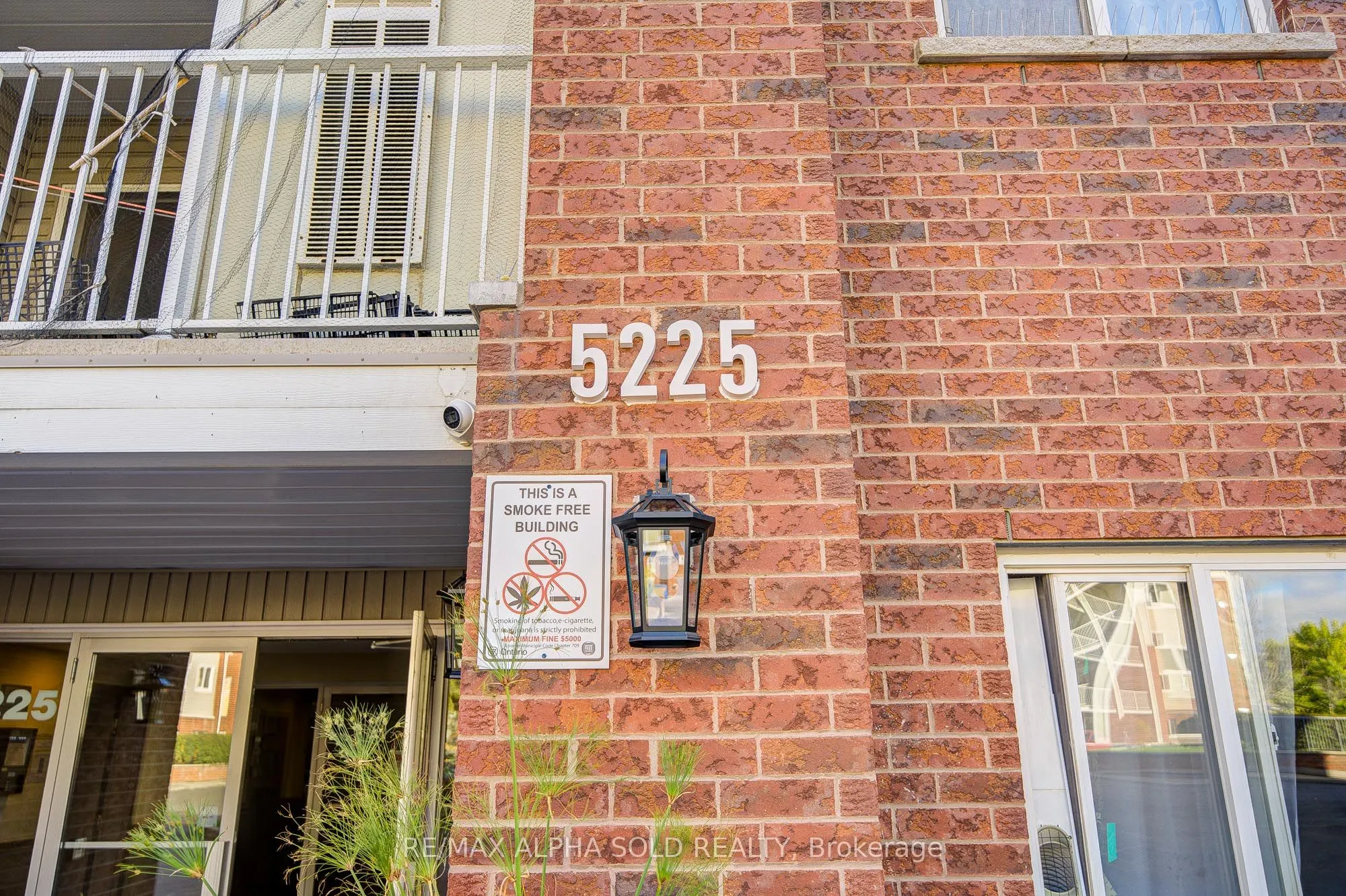 5225 Finch Avenue E, #332