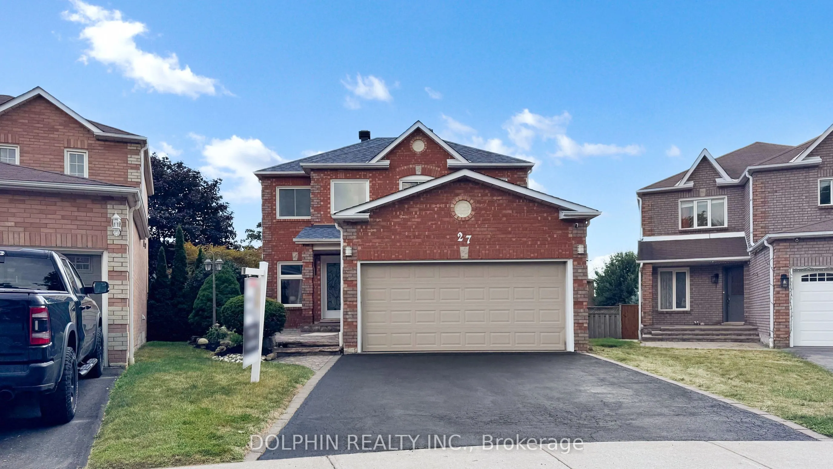 27 Carle Crescent