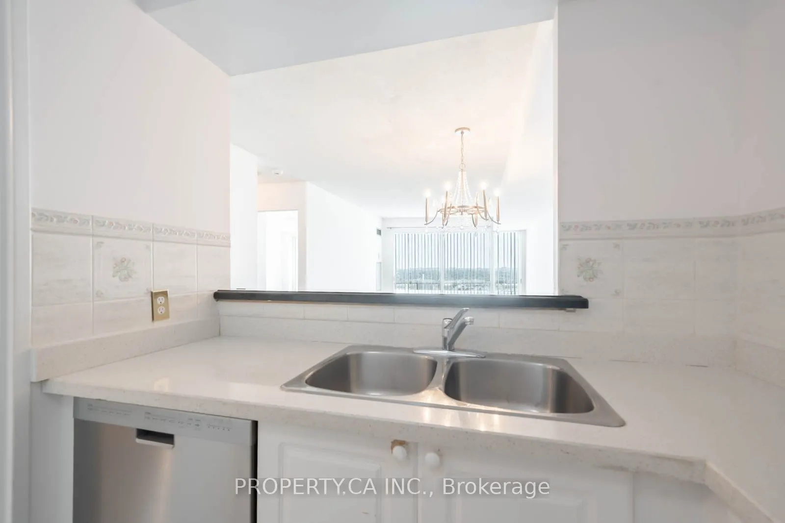 8 Lee Centre Drive, #1707