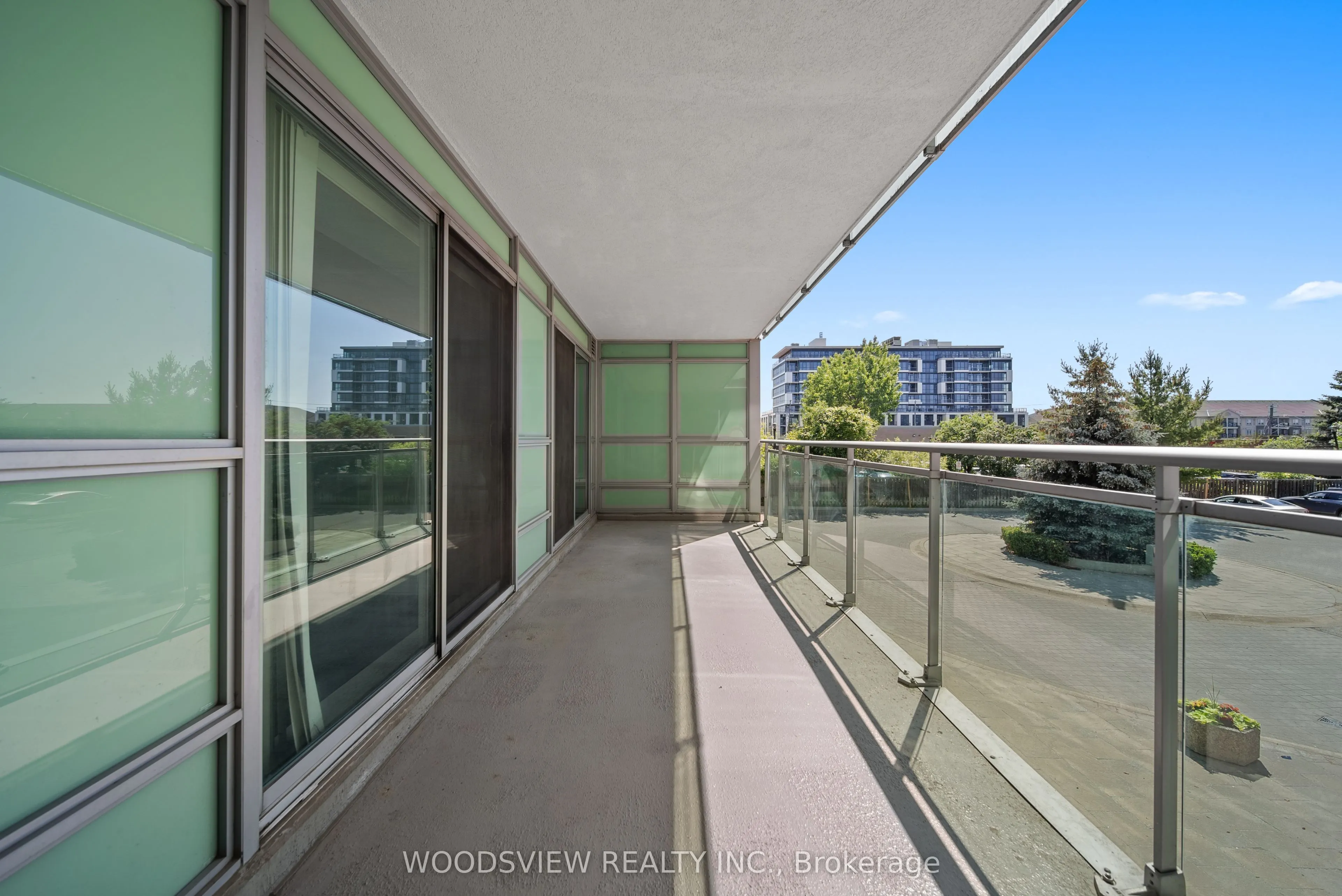 60 Fairfax Crescent, #233