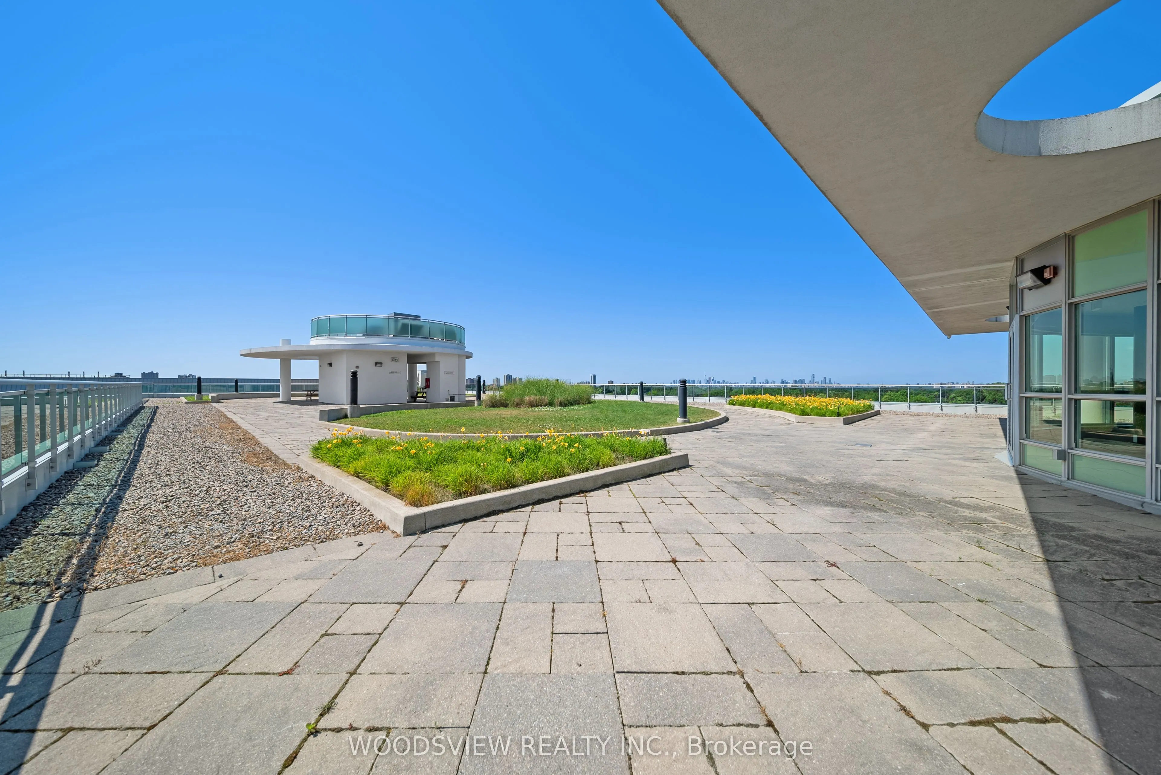 60 Fairfax Crescent, #233