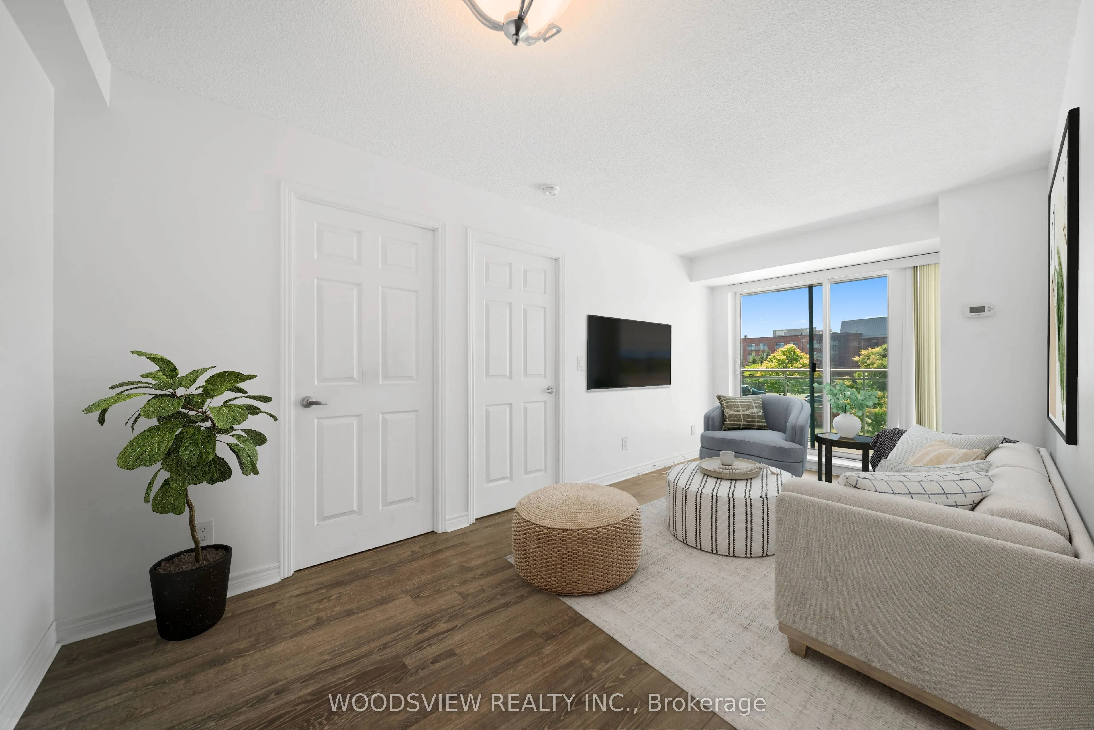 60 Fairfax Crescent, #233