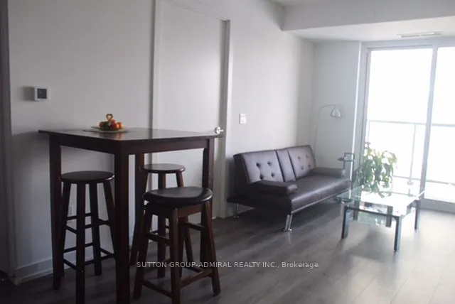 1480 Bayly Street, #906